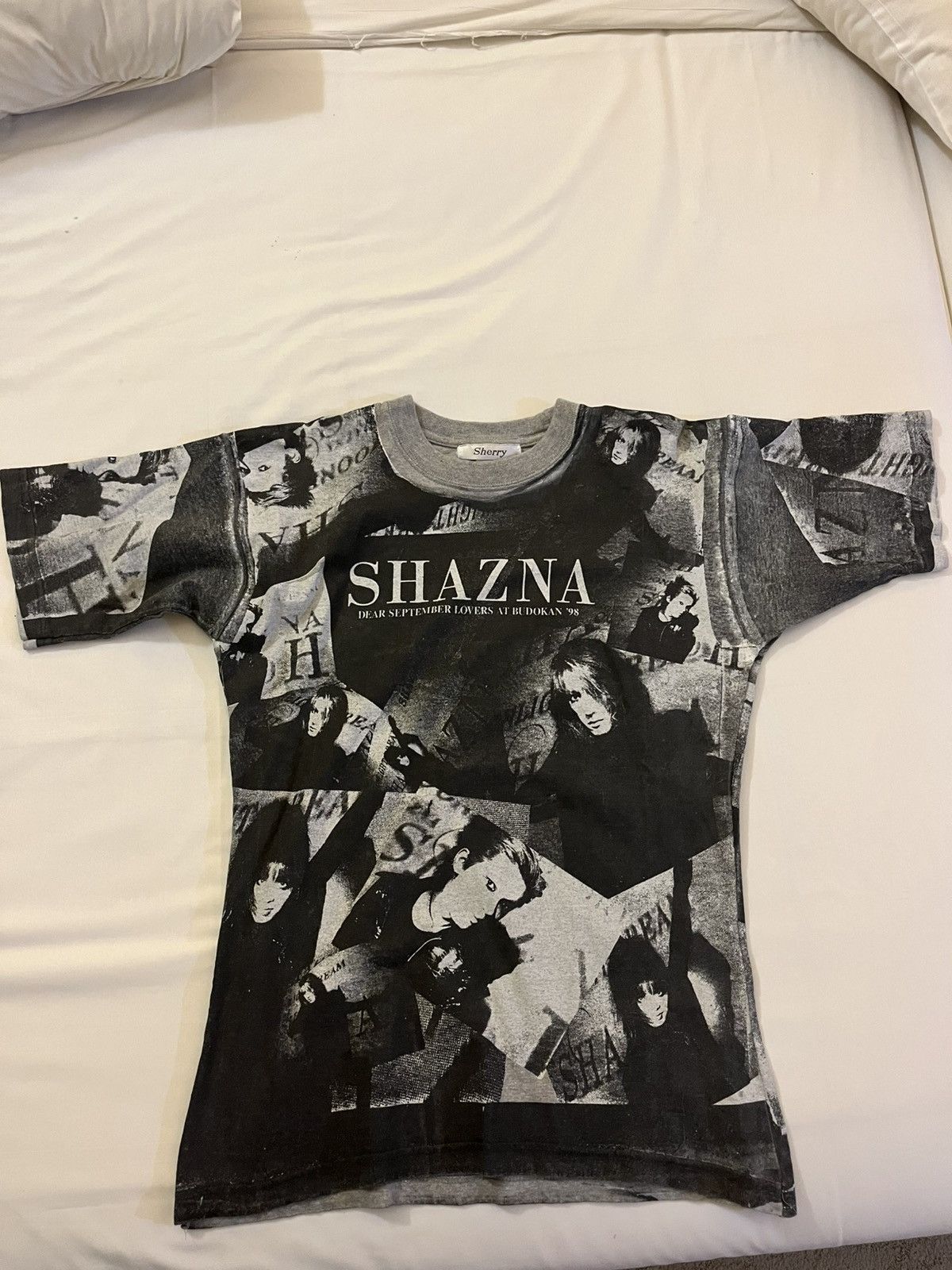 Vintage vintage 80s Japanese Band Shazna Overprint tee Size US M / EU 48-50 / 2 - 10 Thumbnail