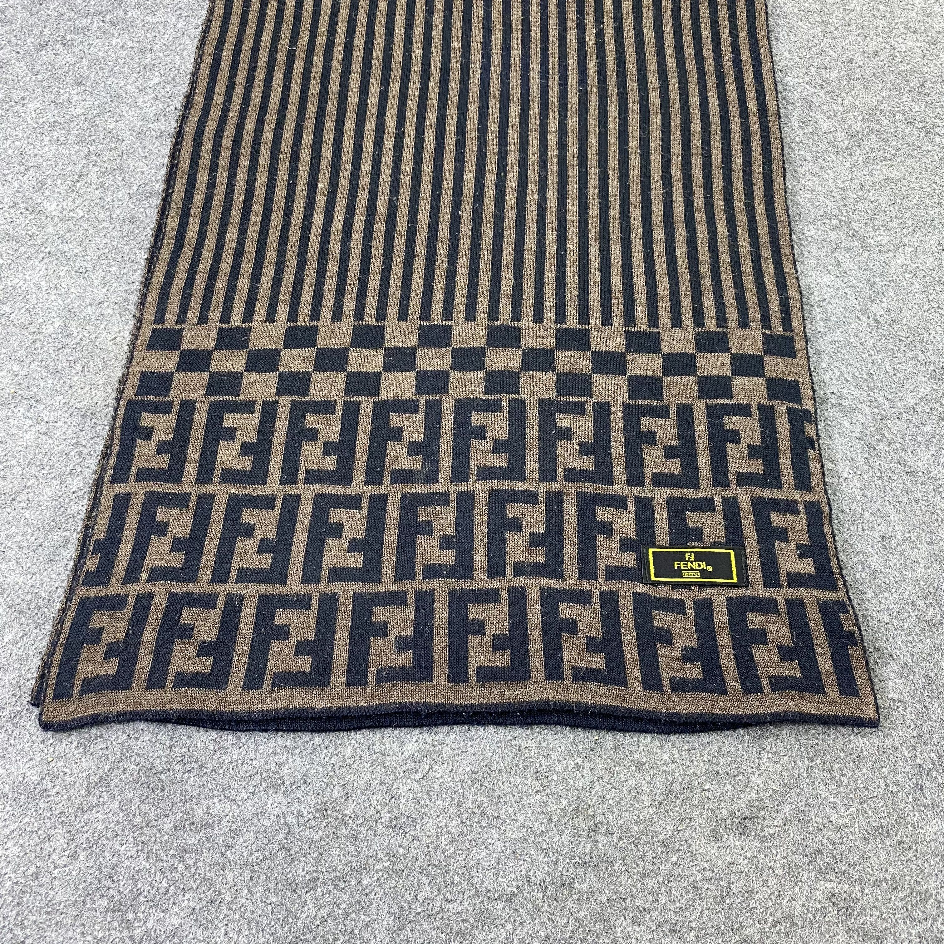 Fendi Fendi Muffler / Scarf / Neckwear - T1342 Size ONE SIZE - 5 Thumbnail