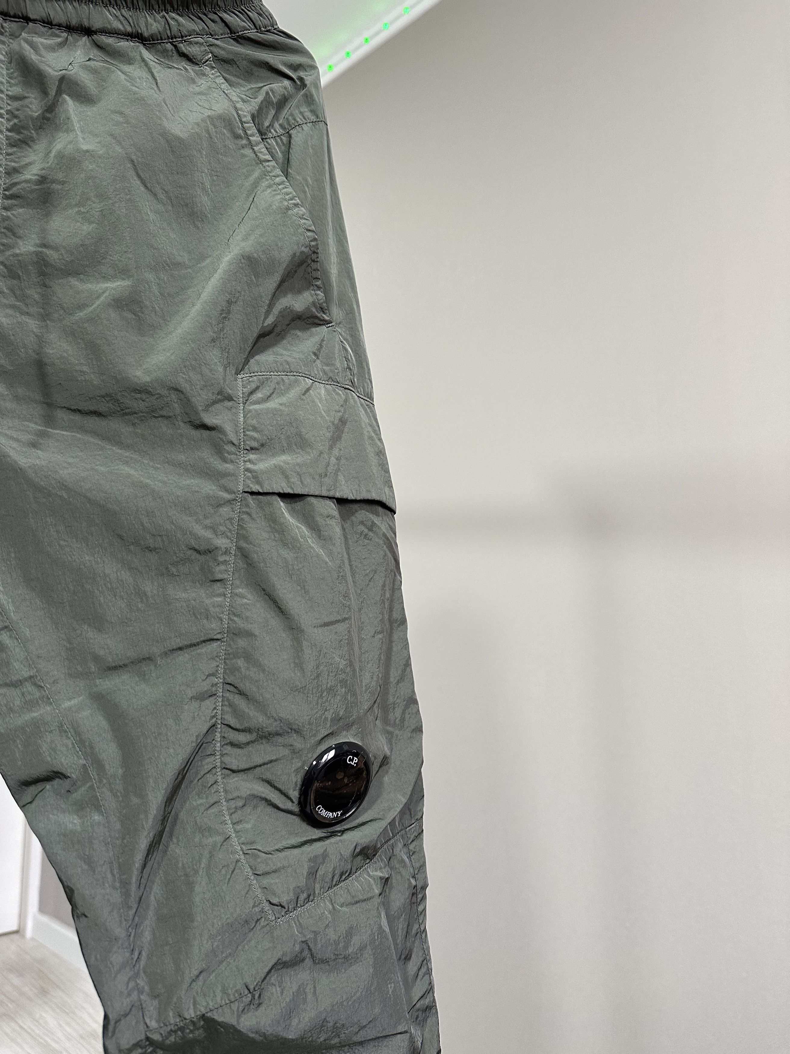 C.P. Company BNWT! C.P. Company Cargo Pants Size US 26 / EU 42 - 4 Thumbnail