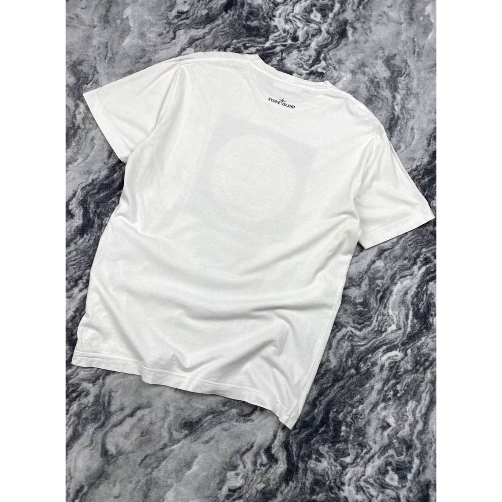 Stone Island Stone Island T-Shirt White Logo Graphic Print Crew Neck Short Sleeve Men L Regular Shoe? Size US L / EU 52-54 / 3 - 4 Thumbnail