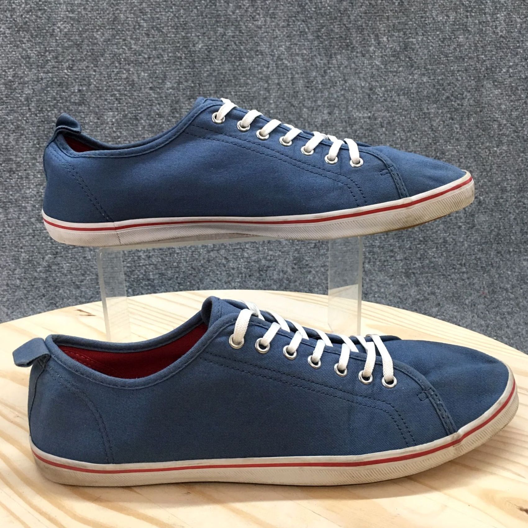 H&M H&M Shoes Womens 10.5 Casual Sneakers Comfort Flats Blue Canvas Lace Up Low Top Shoes Womens 10.5 Casual Sneakers Blue Canvas Lace Up Low Top Size L / US 10 / IT 46 - 2 Thumbnail