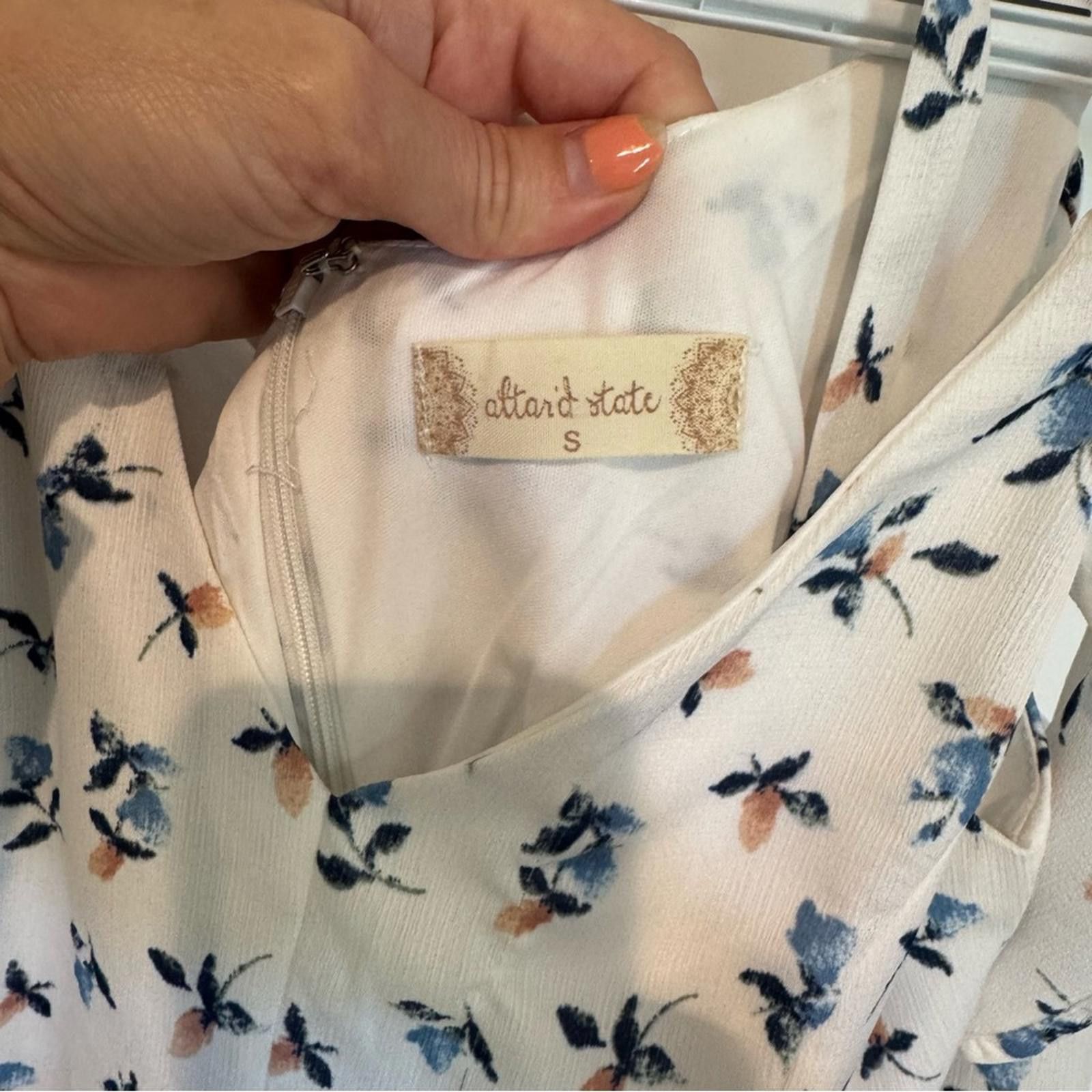 Other Altar’d State | White Dress with Blue Floral Pattern Size S / US 4 / IT 40 - 3 Thumbnail