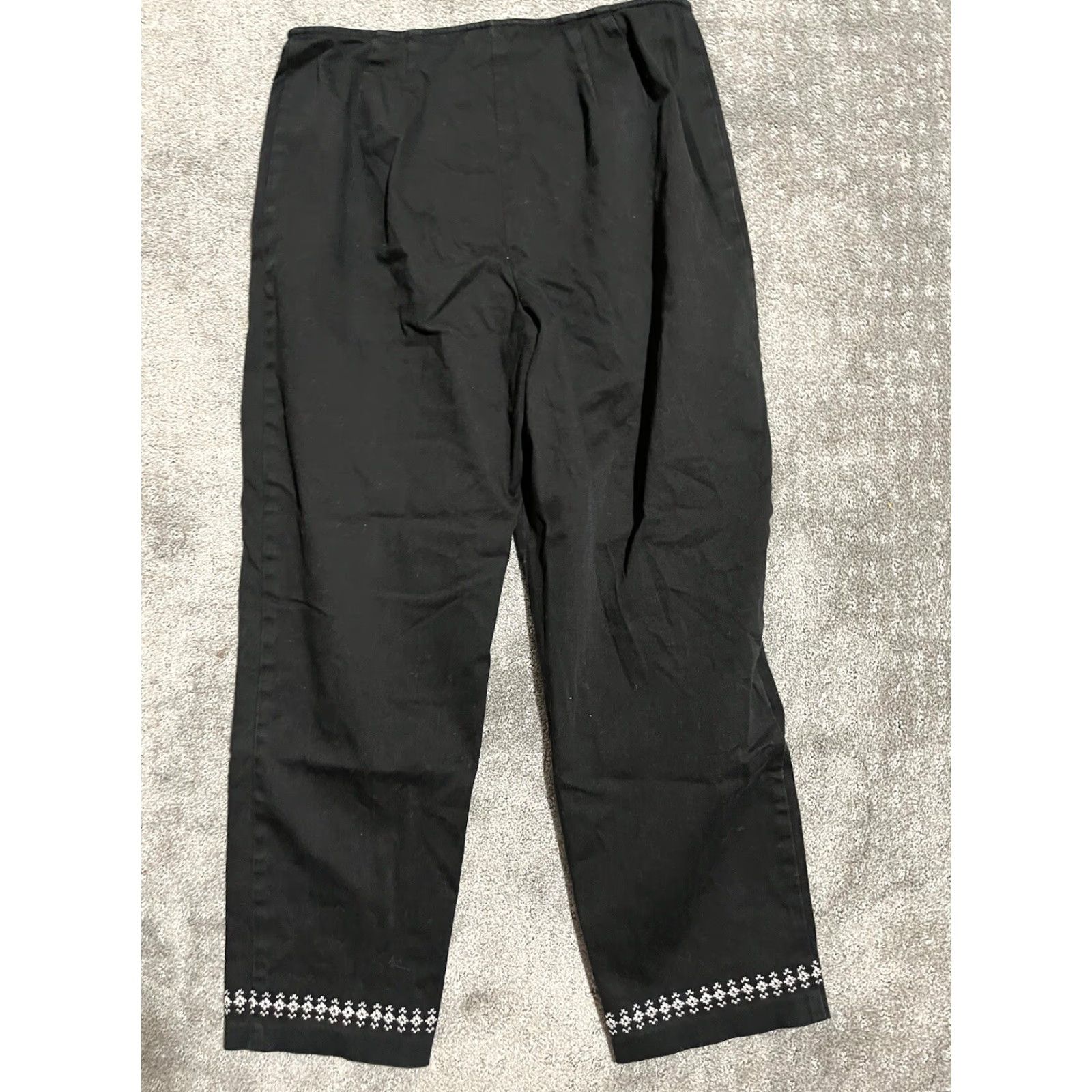Ann Taylor Loft Ann Taylor Loft Brand Black Stretch Cropped High Rise Pants 12P Women’s Size 34" / US 12 / IT 48 - 3 Thumbnail