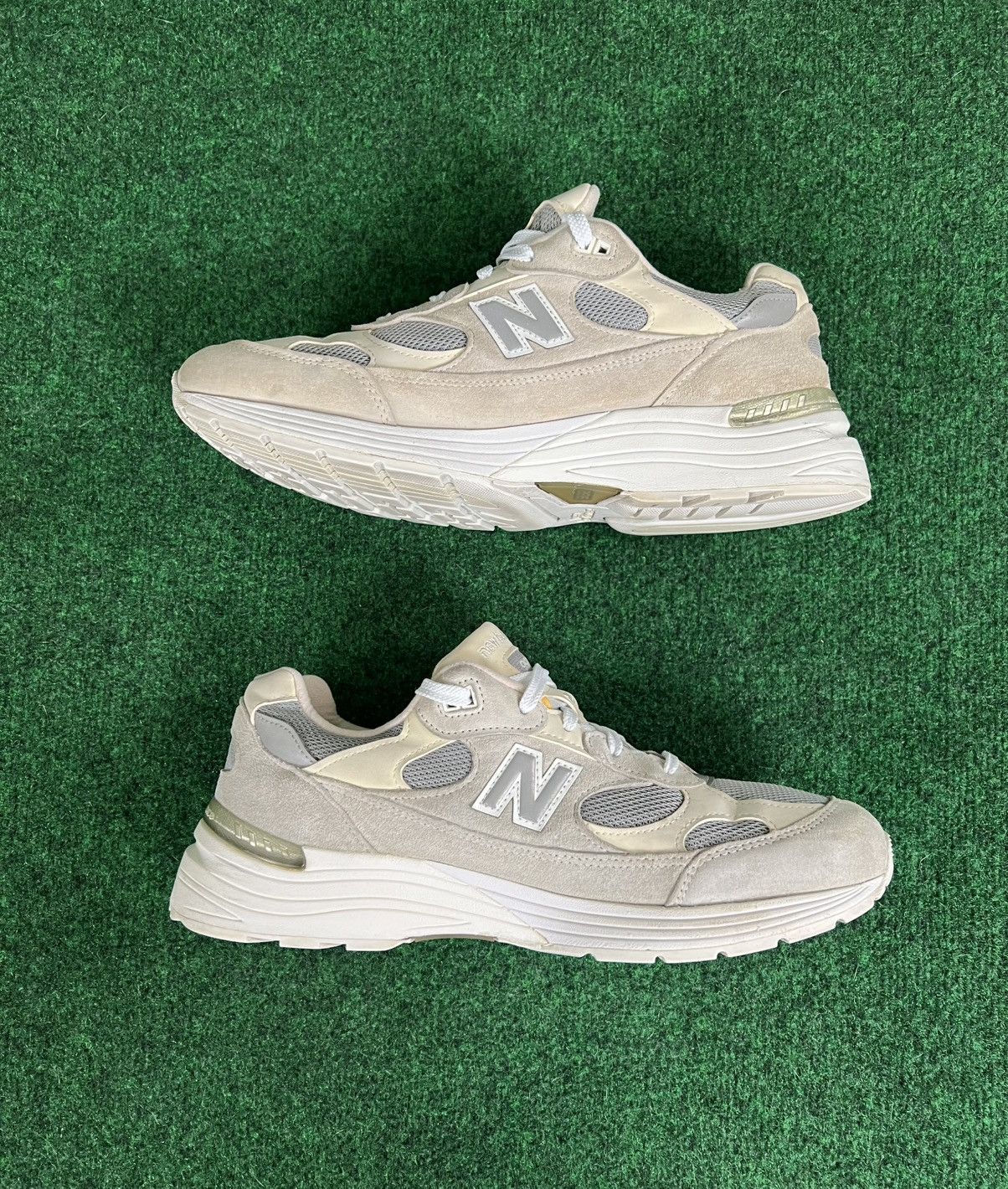 New Balance New Balance 992 Made in USA Nimbus Cloud White Size 12 Size US 12 / EU 45 - 3 Thumbnail