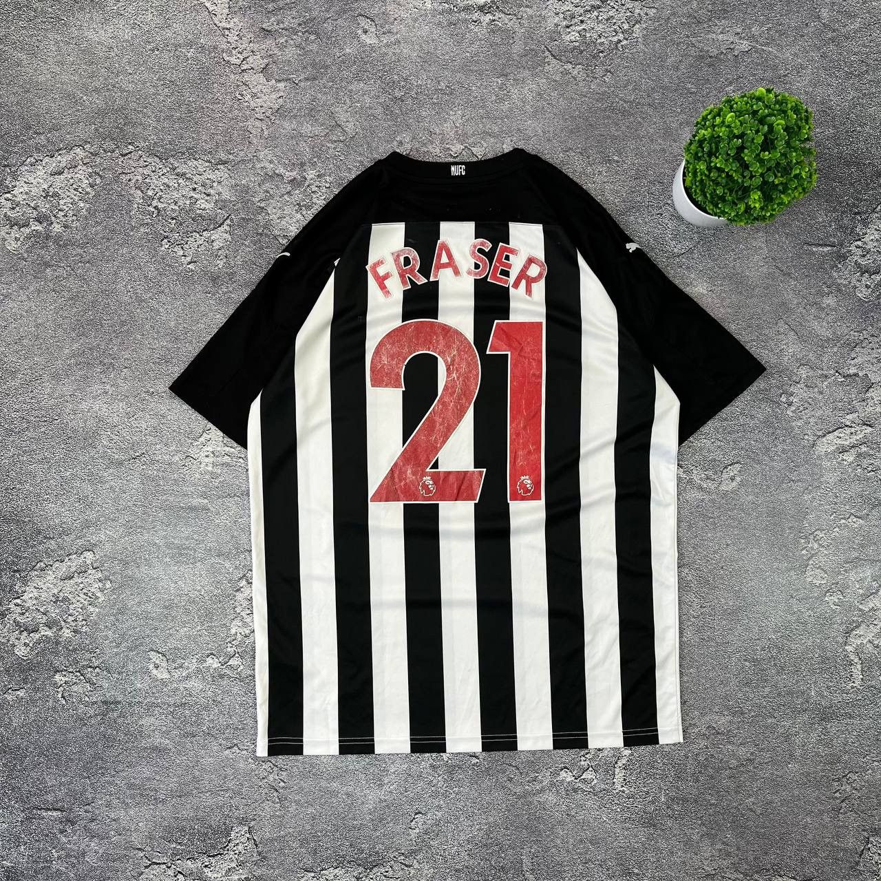 Puma Vintage Puma Fraser New Castle United Team Football Jersey Size US L / EU 52-54 / 3 - 1 Thumbnail