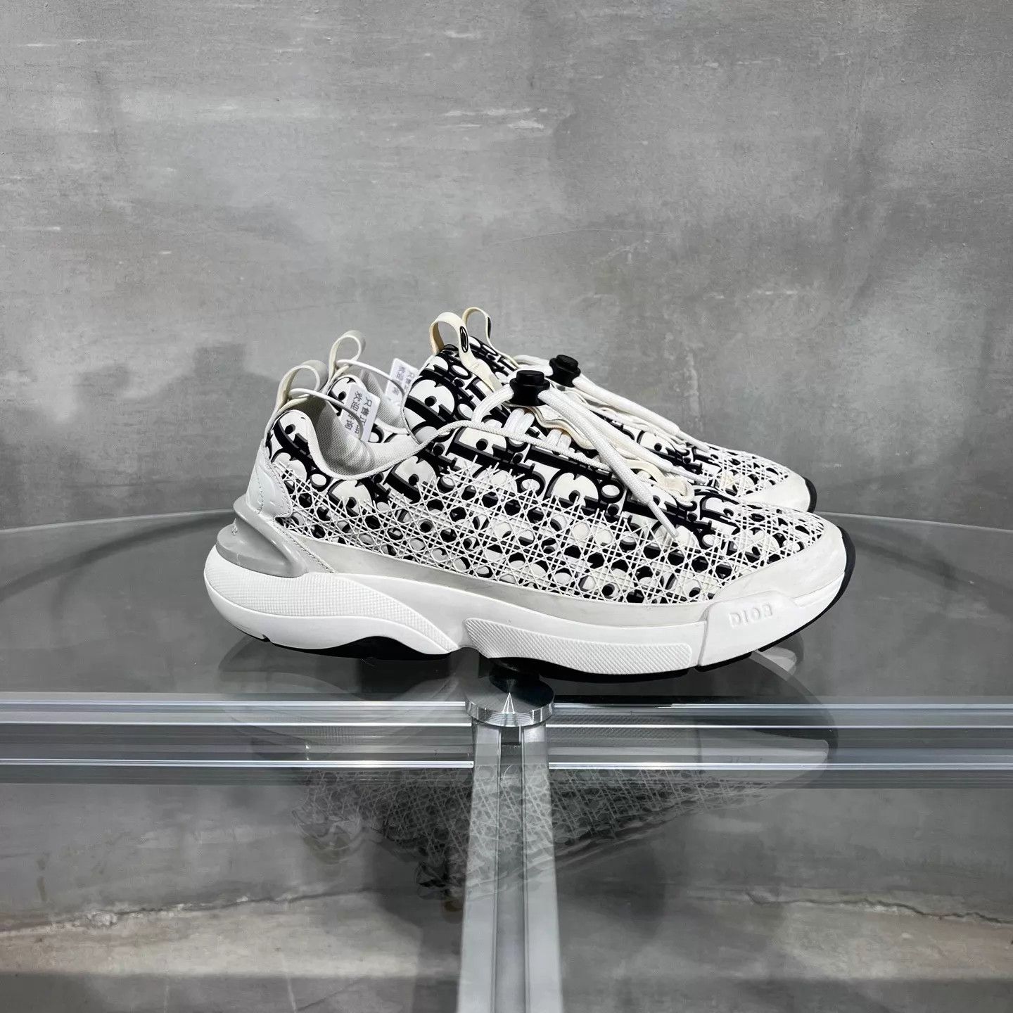 Dior DIOR B24 Black White Allover Kicks 42 YH21895 Size US 9 / EU 42 - 4 Thumbnail