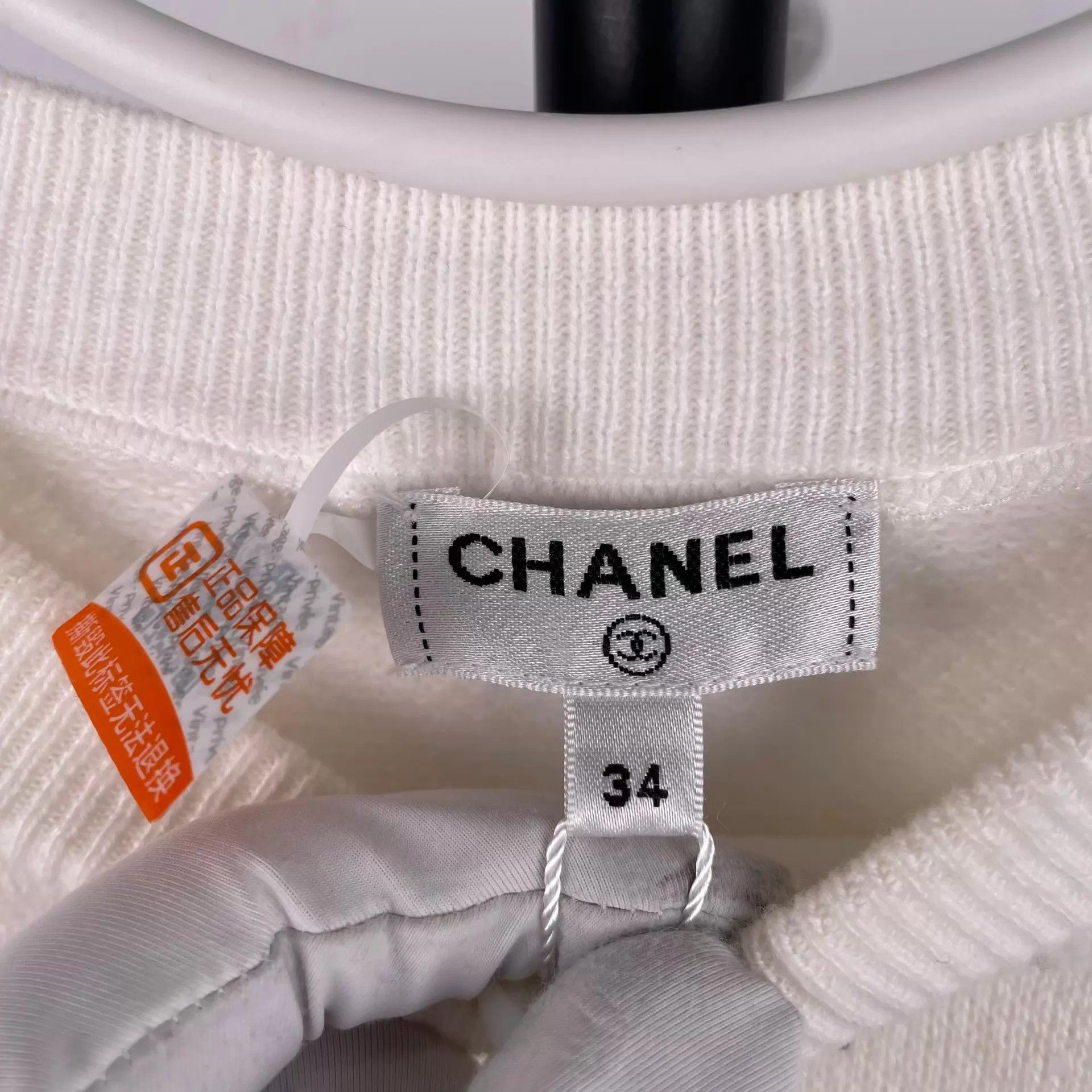Chanel Chanel Double C Logo Sequin White Sweater Size XS / US 0-2 / IT 36-38 - 4 Thumbnail