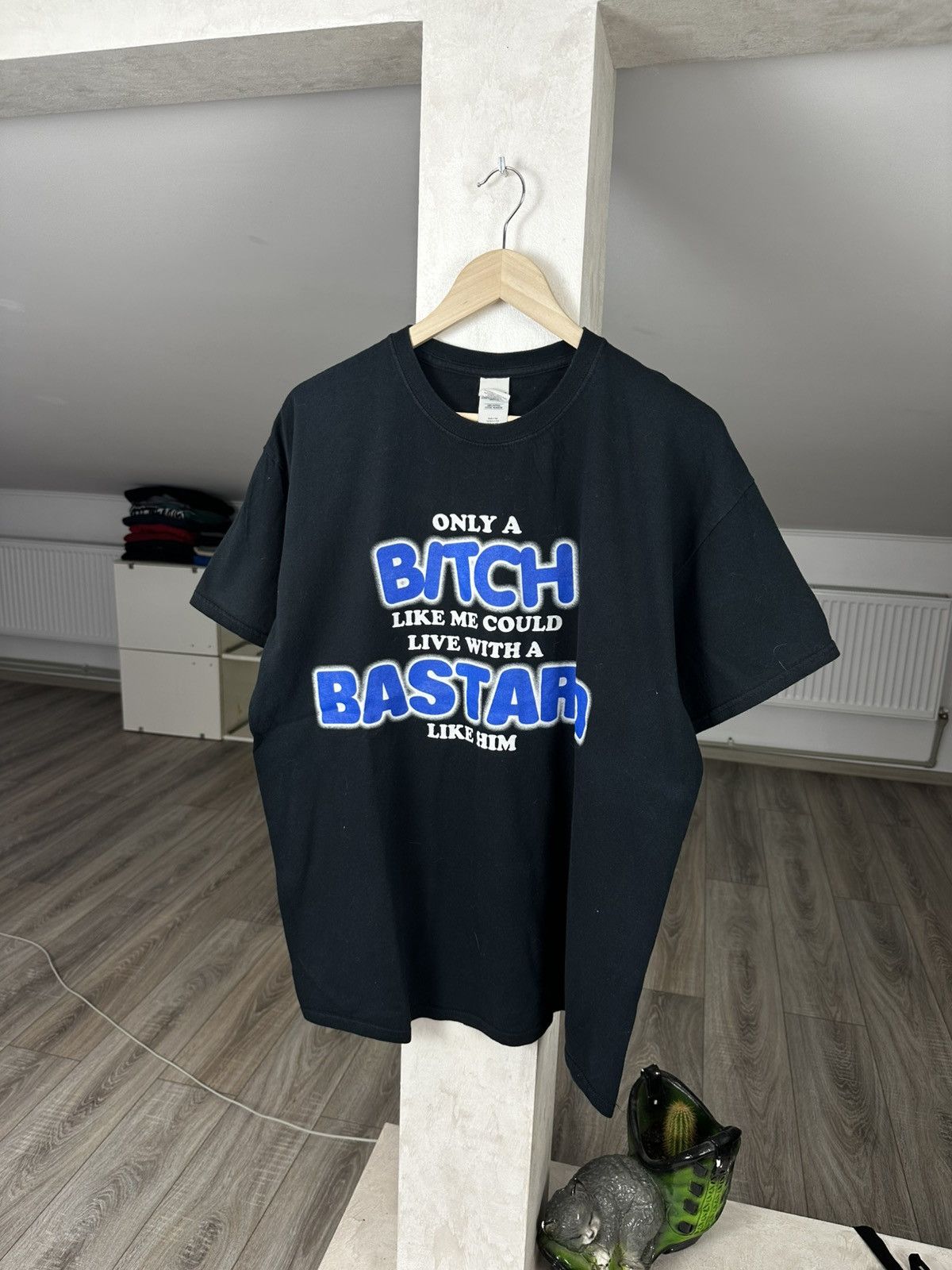 Vintage ONLY A BASTARD LIKE ME COULD LIVE WITH A BITCH LIKE HER TEE Size US XL / EU 56 / 4 - 2 Thumbnail