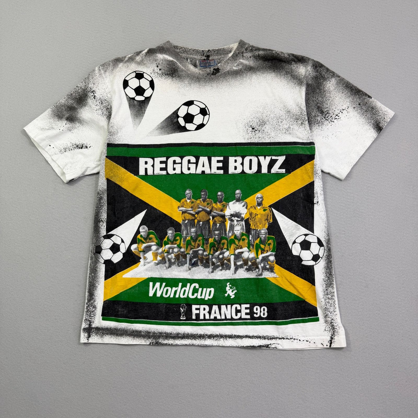 Vintage Vintage 1998 World Cup Jamaica Reggae Boyz Shirt XL 90s Size US XL / EU 56 / 4 - 1 Thumbnail