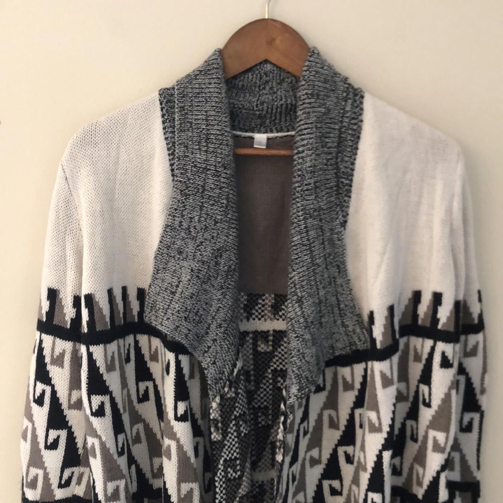 The Unbranded Brand Knit Cardigan Sweater cream black gray brown geometric SM Size S / US 4 / IT 40 - 2 Thumbnail