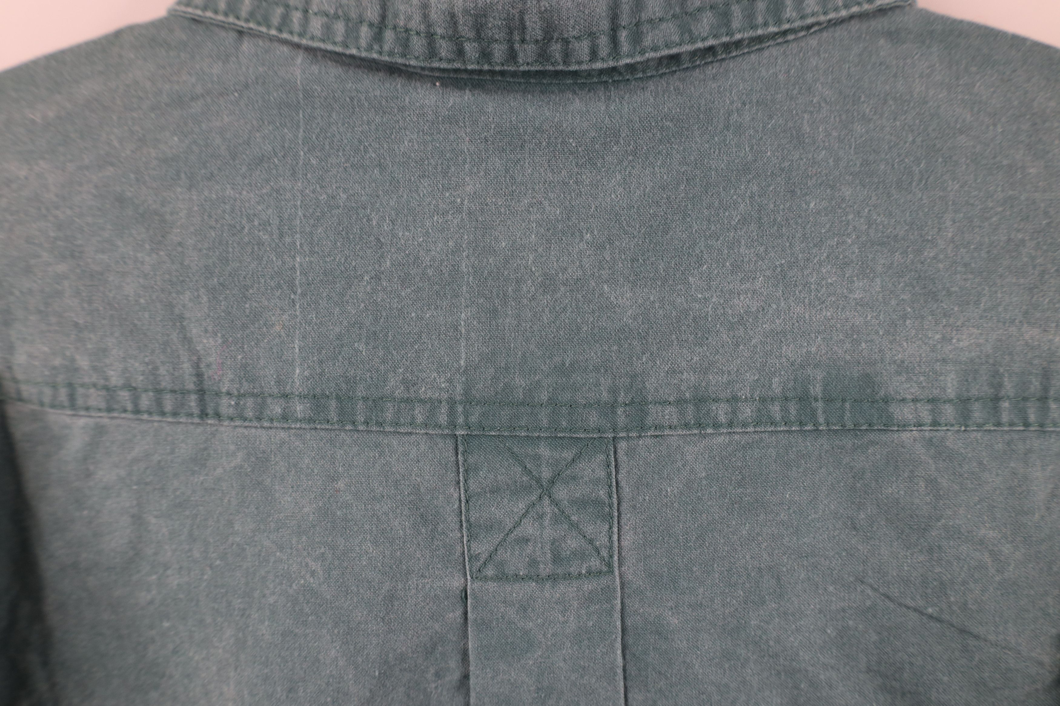 Vintage Vintage 90s Streetwear Stonewash Collared Button Shirt Size US S / EU 44-46 / 1 - 11 Thumbnail