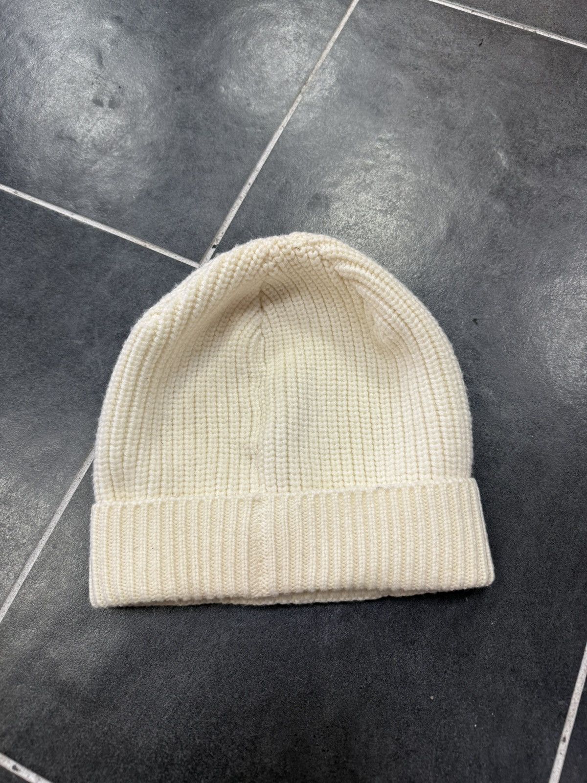 Versace Versace Wool Embroidery Beanie Gold patch Size ONE SIZE - 2 Thumbnail
