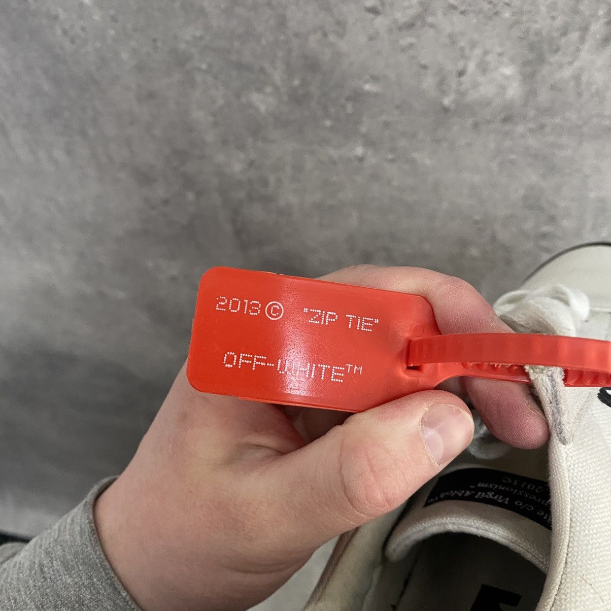 Off-White Off-White Vulcanized Low Sneakers Size US 8 / IT 38 - 15 Thumbnail