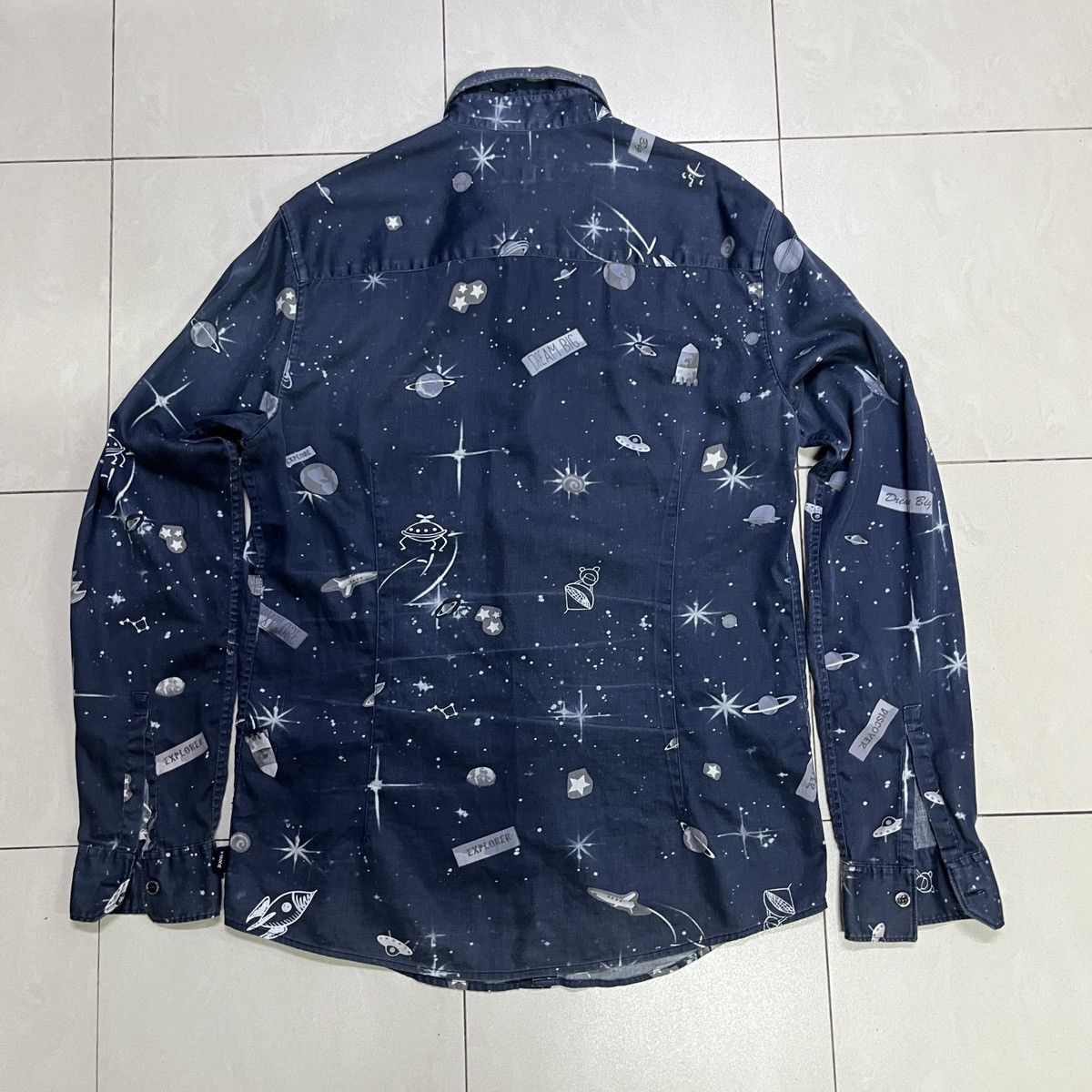Armani × Giorgio Armani × Vintage Armani Space Exploration Button Up Shirt Size US S / EU 44-46 / 1 - 12 Thumbnail
