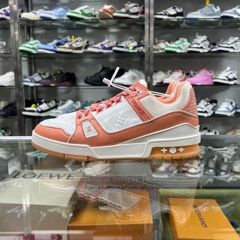 Louis Vuitton Louis Vuitton Trainer Low Top Sneakers for Men . Size US 9.5 / EU 42-43 - 6 Thumbnail