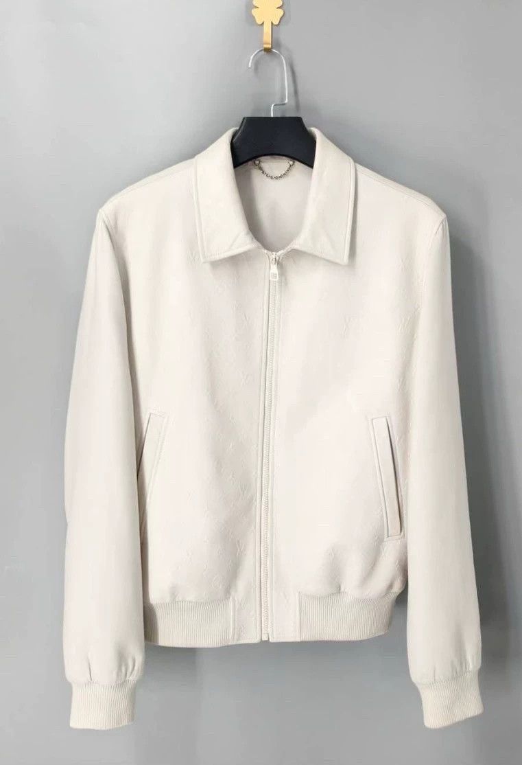 Louis Vuitton Louis Vuitton Solid full-print logo patchwork leather jacke Size US M / EU 48-50 / 2 - 1 Thumbnail