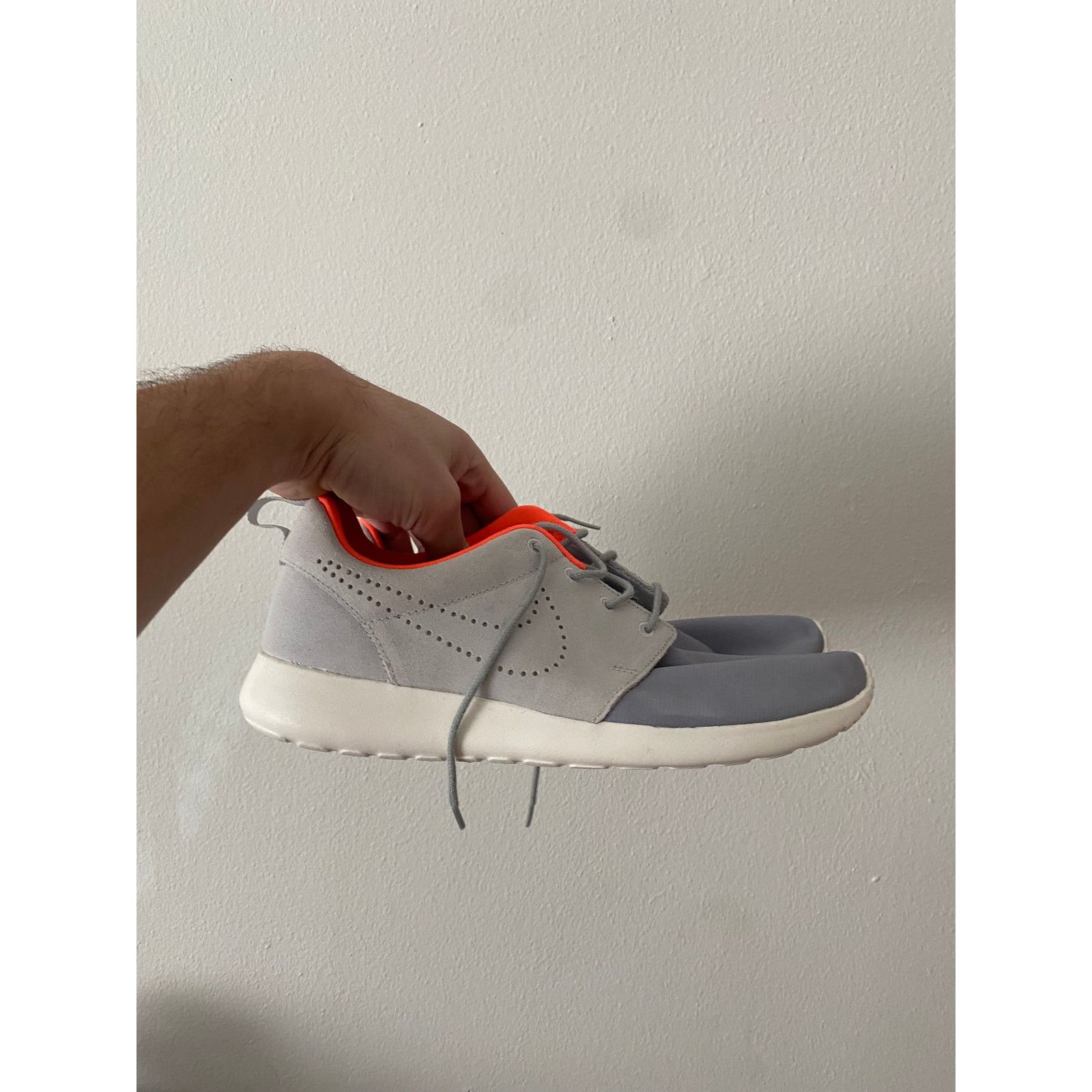 Nike Nike Roshe One Premium *BRAND NEW* Size US 9 / IT 39 - 2 Thumbnail