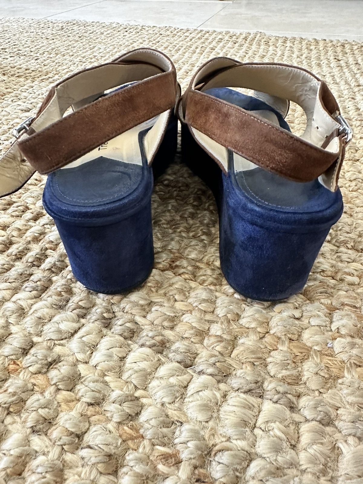 Theory THEORY BJANKA CRISS CROSS SUEDE SANDALS NAVY & TAN SZ 38 Size US 8 / IT 38 - 5 Thumbnail