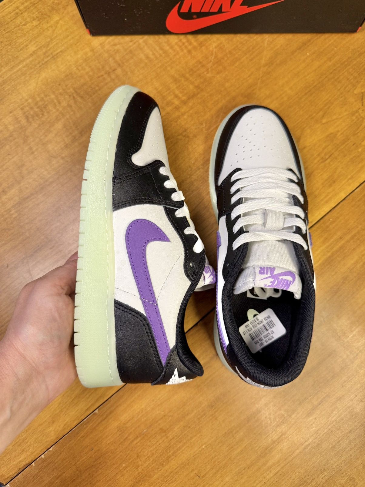 Nike New Nike Air Jordan 1 Retro Low OG HF0410-001 6Y Size US 6 / EU 39 - 14 Thumbnail
