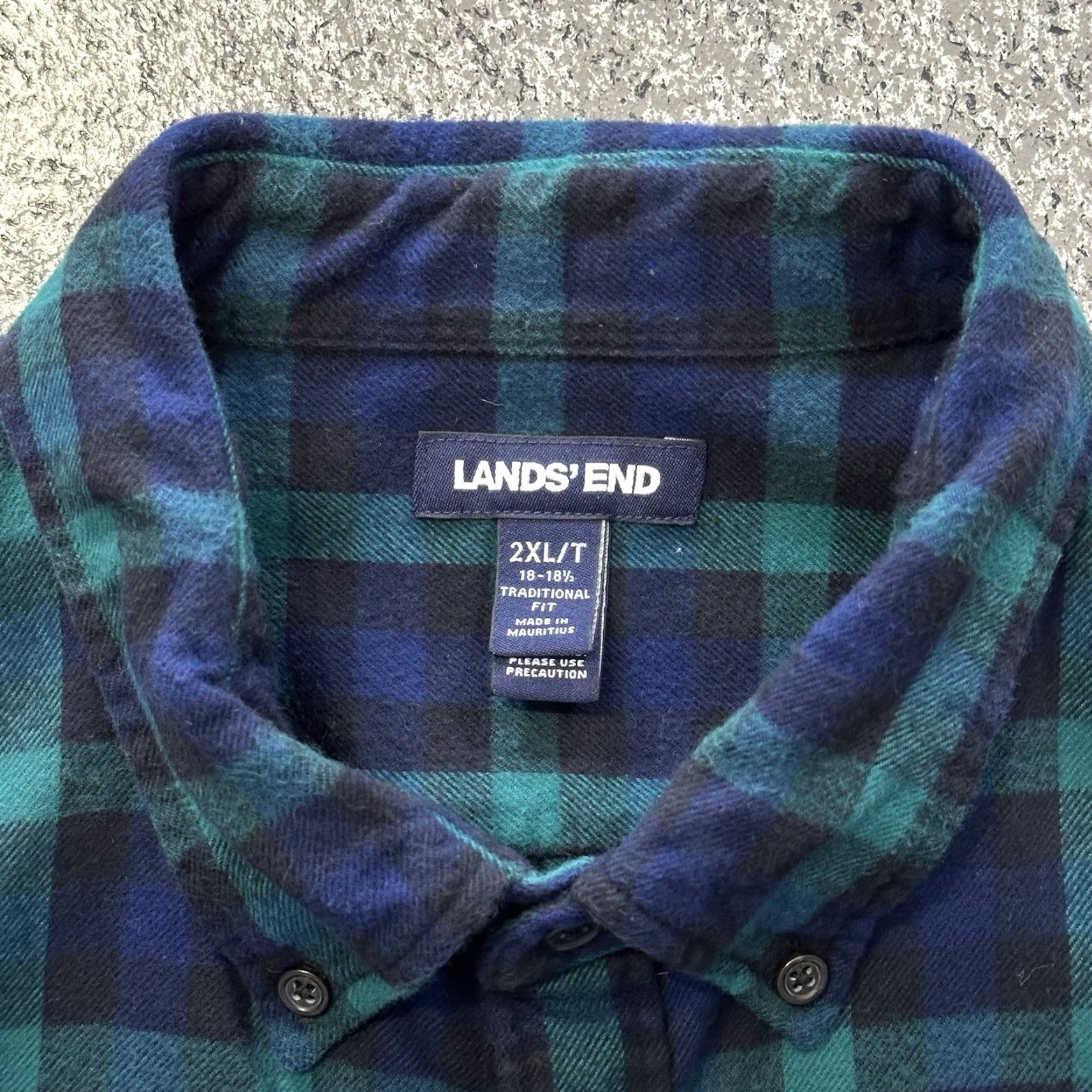 Lands' End Lands' End Flannel Shirt 2XLT Long Sleeve Button-Up Navy Plaid Mens Big & Tall Farmers Workwear Casual Travel Shirt Size US XXL / EU 58 / 5 - 3 Thumbnail