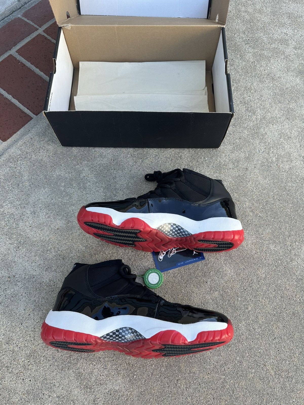 Jordan Brand × Nike Jordan 11 Bred (2001s) Size US 12 / EU 45 - 3 Thumbnail