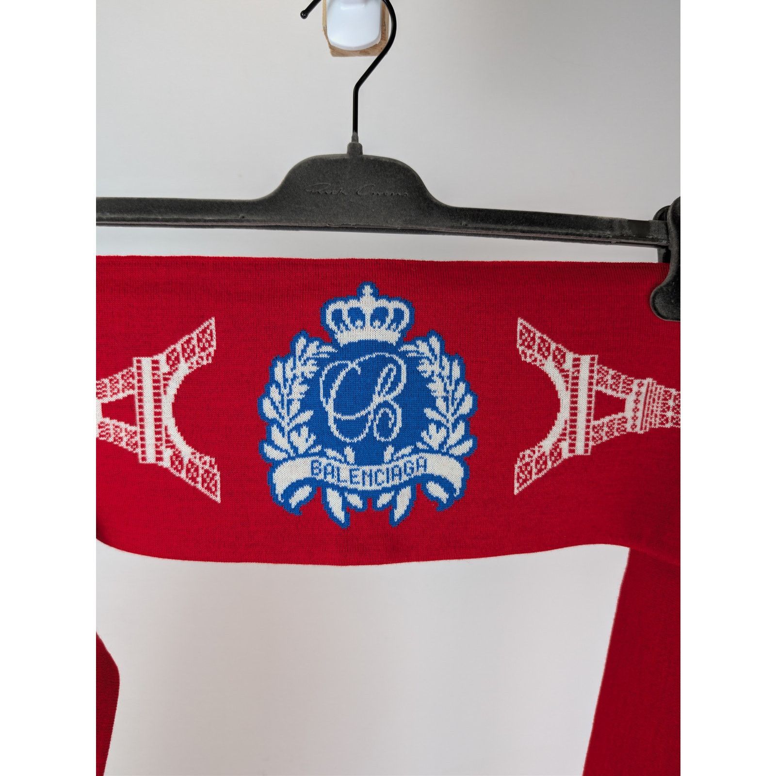Balenciaga o1rshd1 Size: OS / Q:2 / Football Scarf in Red/White Size ONE SIZE - 5 Thumbnail