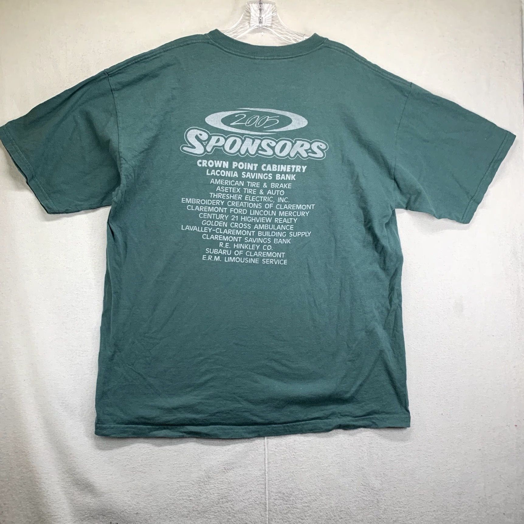 Gildan VINTAGE Gildan Men's XL T-Shirt Basketball Classic Parks & Recreation Y2K Green Cotton Slim Fit Size US XL / EU 56 / 4 - 3 Thumbnail