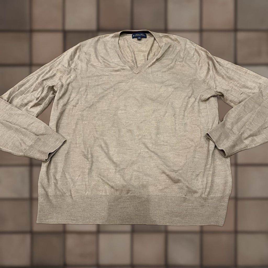 Brooks Brothers VINTAGE Brooks Brothers Men's Sweater Pullover XL Brown Wool V-Neck Knit 100% Merino Classic Size US XL / EU 56 / 4 - 1 Thumbnail