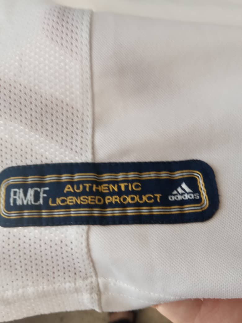 Adidas Real Madrid 2001-02 Home Shirt Zidane #5 Size US L / EU 52-54 / 3 - 7 Thumbnail