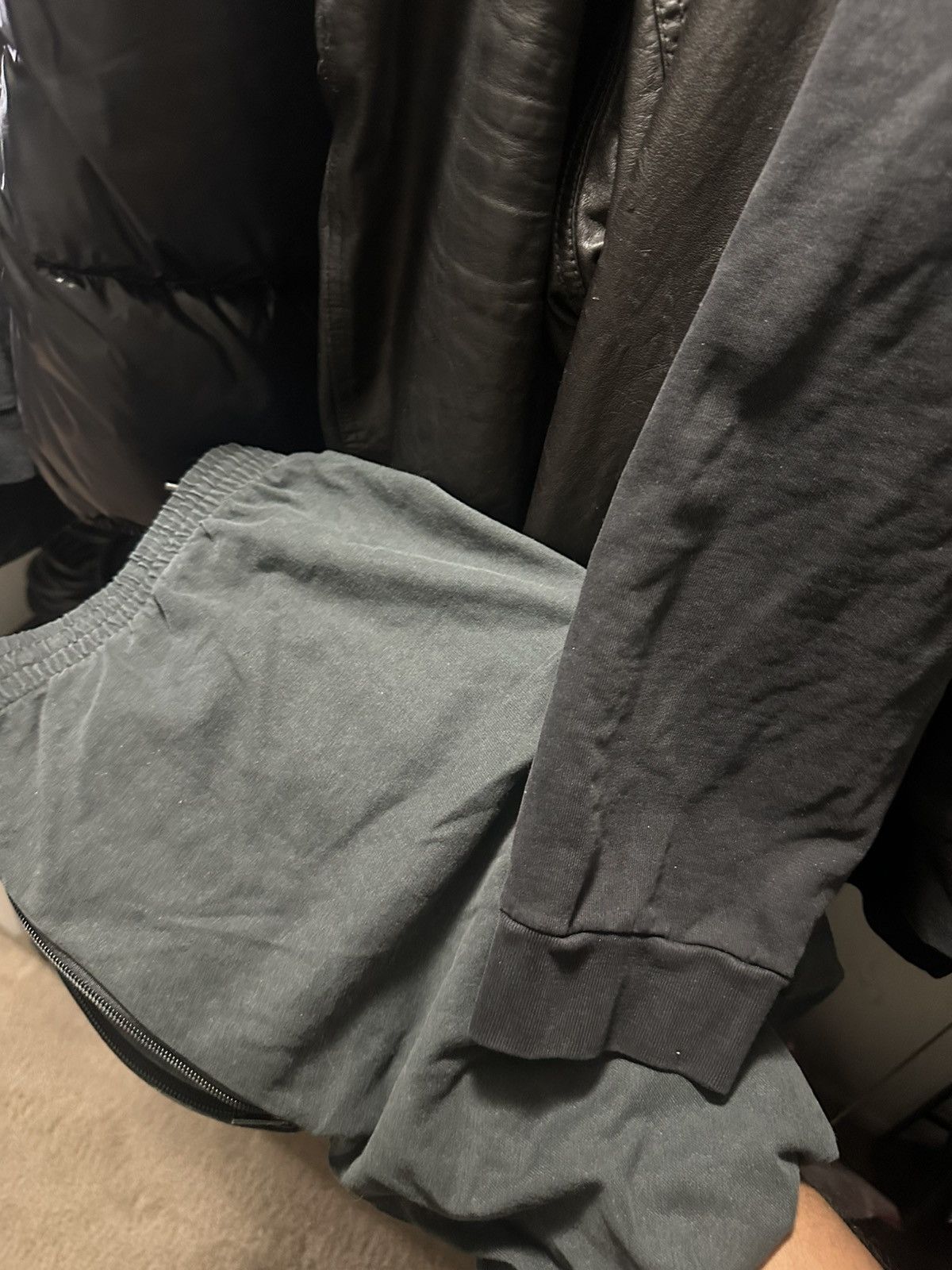 Balenciaga × Gap × Kanye West Yeezy Gap Balenciaga Sweatpants Fitted Black Size Medium Size US 32 / EU 48 - 6 Thumbnail