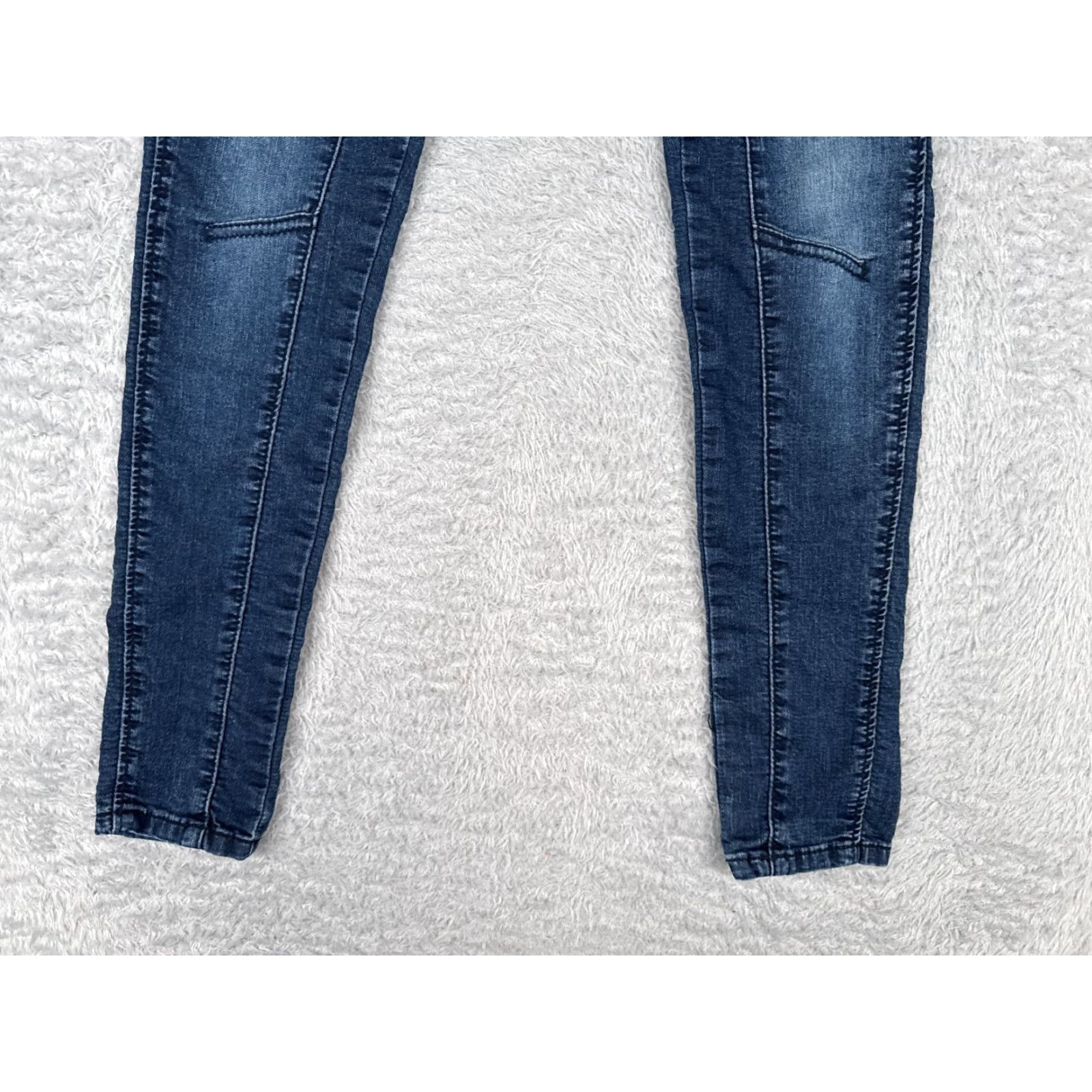 Vintage Ranbeeri Jeans Womens 0 Blue Denim Skinny Dark Wash Low Rise Cotton Blend 26x29 Jeans Womens 0 Blue Denim Skinny Low Rise 26 29 Size 25" / US 0 / IT 36 - 2 Thumbnail