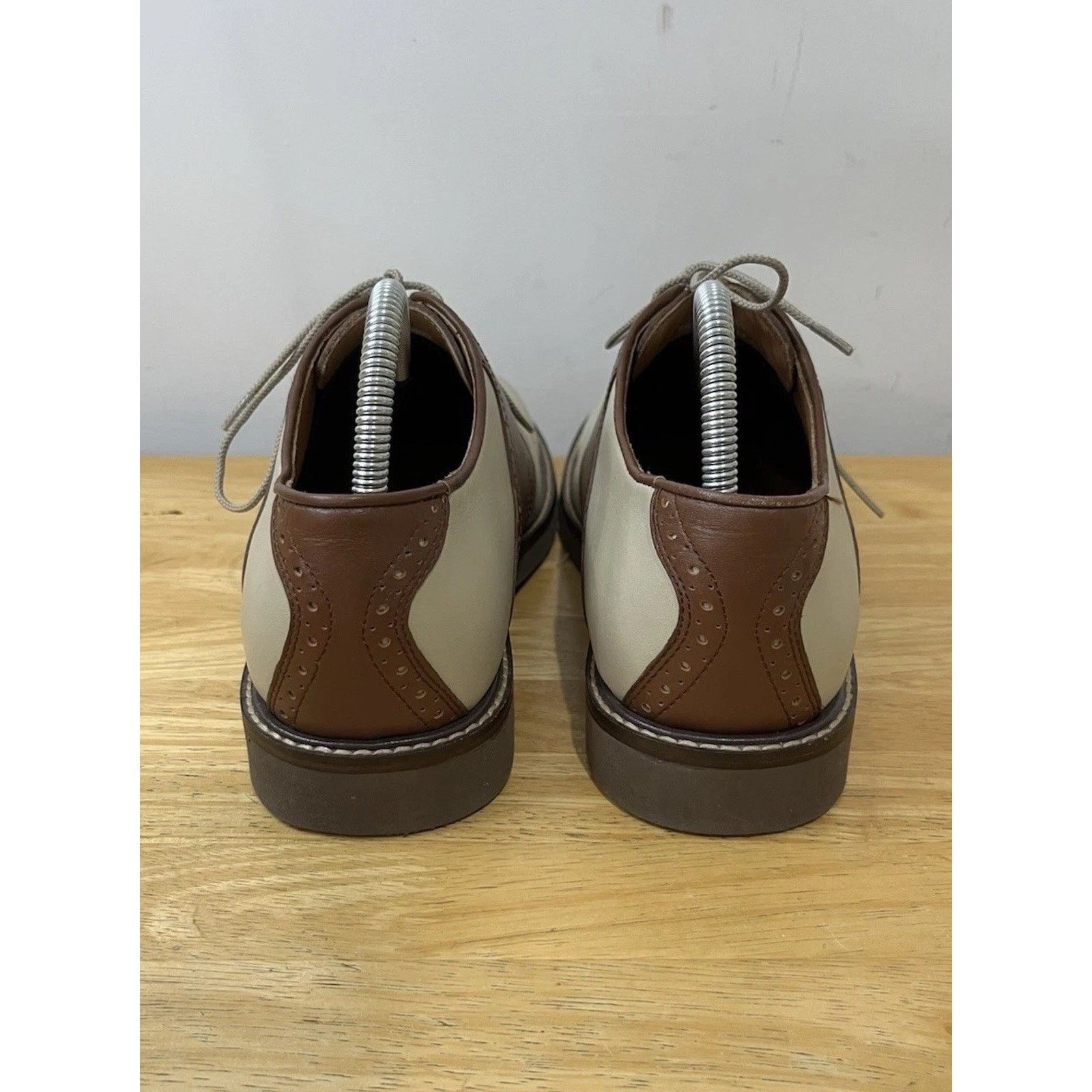 Jos. A. Bank Men's Jos.A.Bank Vintage Brown & Beige Lace Up Saddle Size 9 Size US 9 / EU 42 - 2 Thumbnail