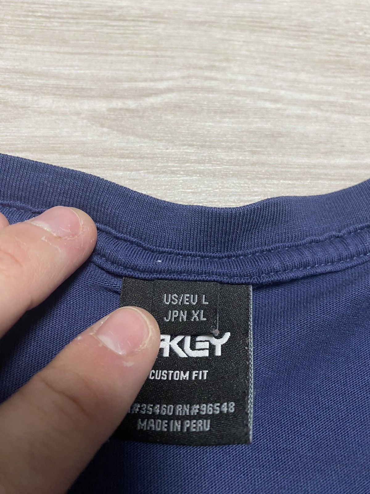 Oakley Vintage big logo Oakley USA multi logo size M Size US M / EU 48-50 / 2 - 4 Thumbnail