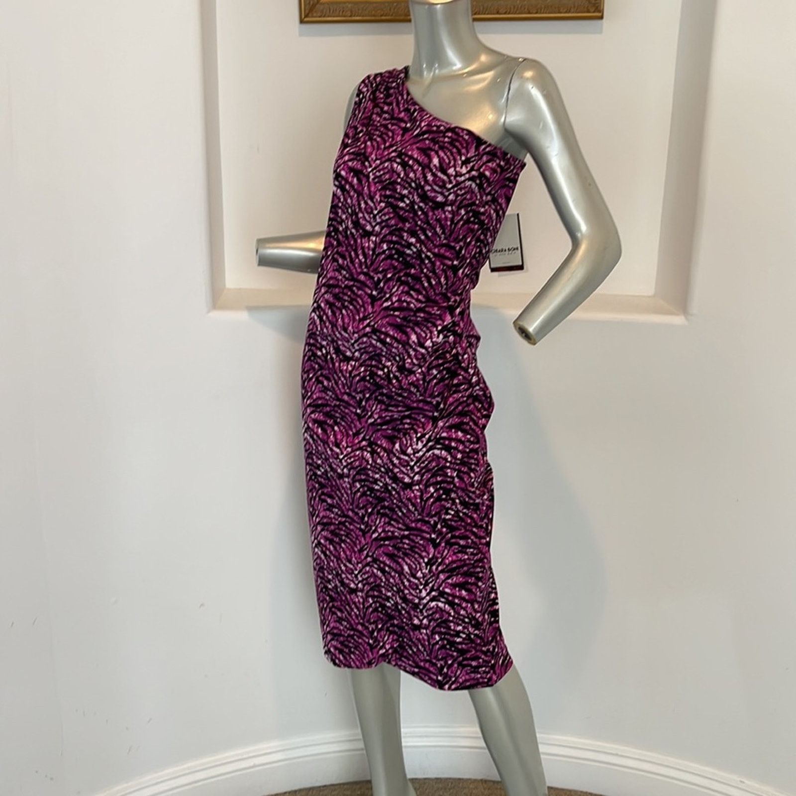 Chiara Boni Chiara Boni One Shoulder Purple Zebra Bodycon Dress 8 Size M / US 6-8 / IT 42-44 - 11 Thumbnail