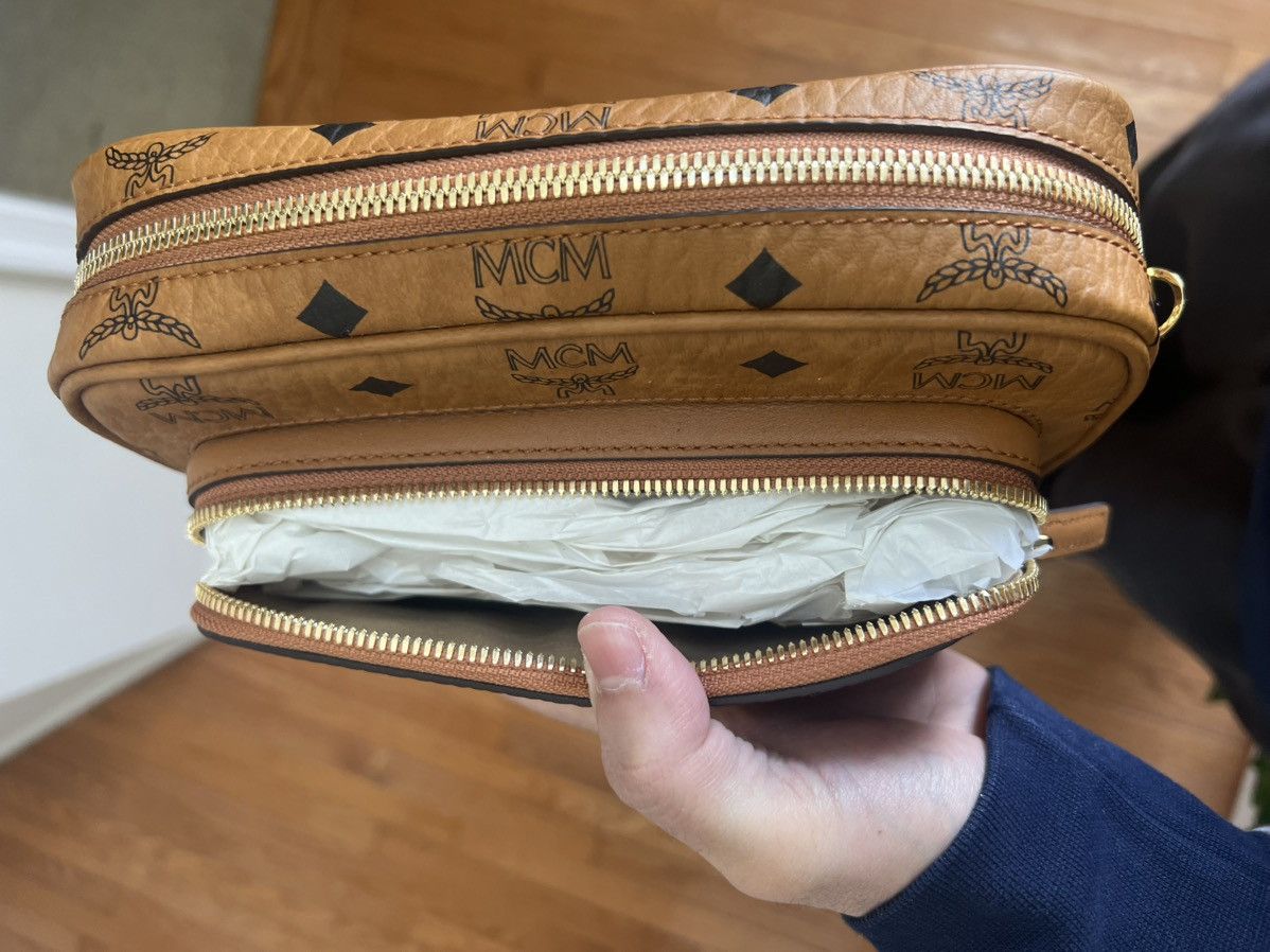 MCM MCM Aren Crossbody In Visetos MMR AAKC02 CO001 Size ONE SIZE - 2 Thumbnail