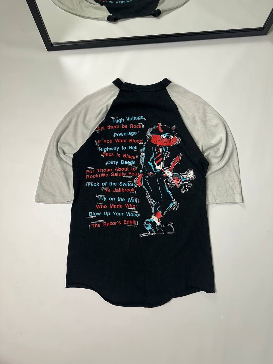 Band Tees × Vintage Rare Vintage 1990 AC DC Rock&Roll Hell’s Bells Tour Tee Size US M / EU 48-50 / 2 - 9 Thumbnail