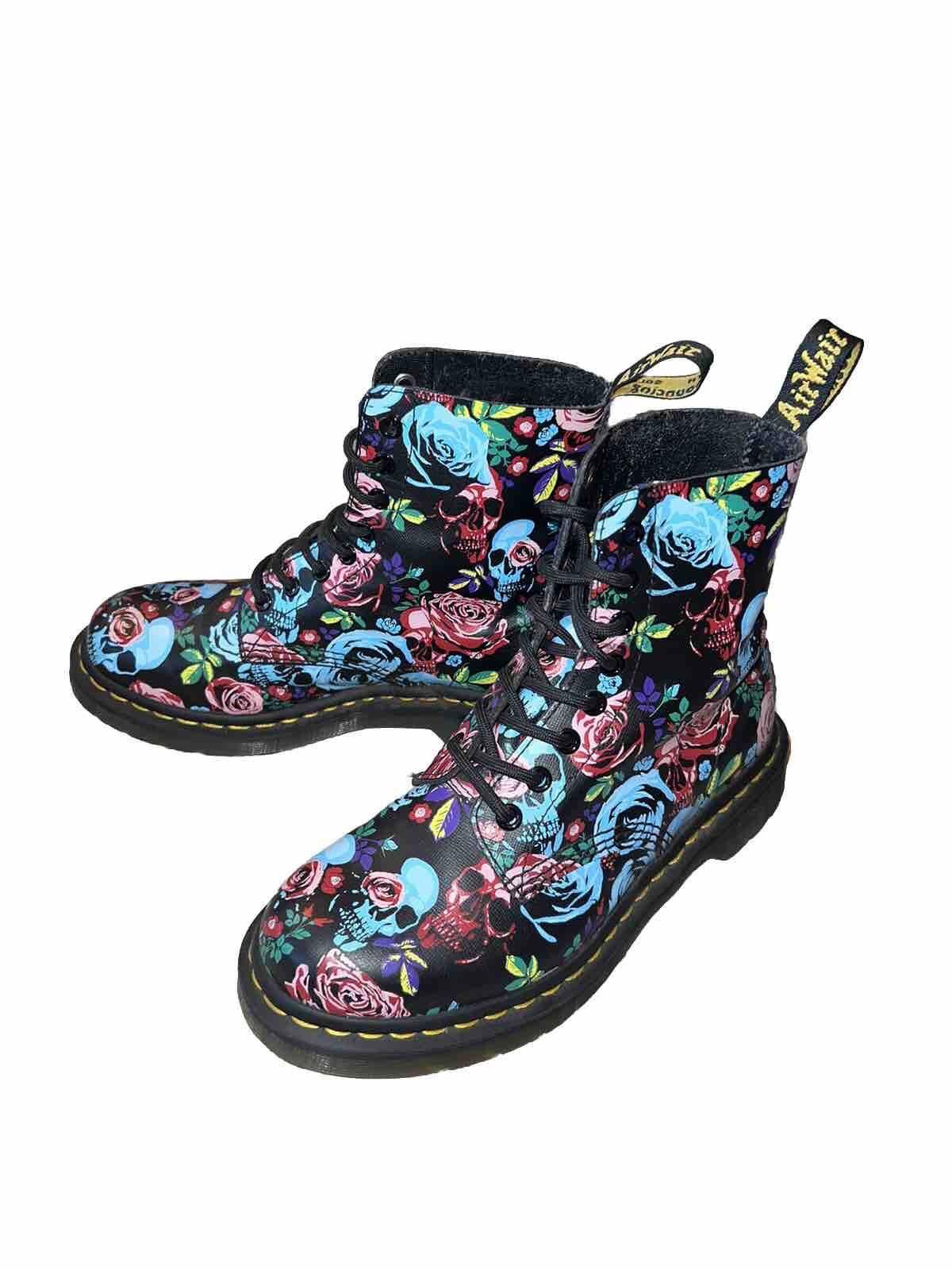Dr. Martens Dr. Martens 1460 Boots Sz 7 EU 38 Black With Skulls & Roses Size US 7 / IT 37 - 9 Thumbnail