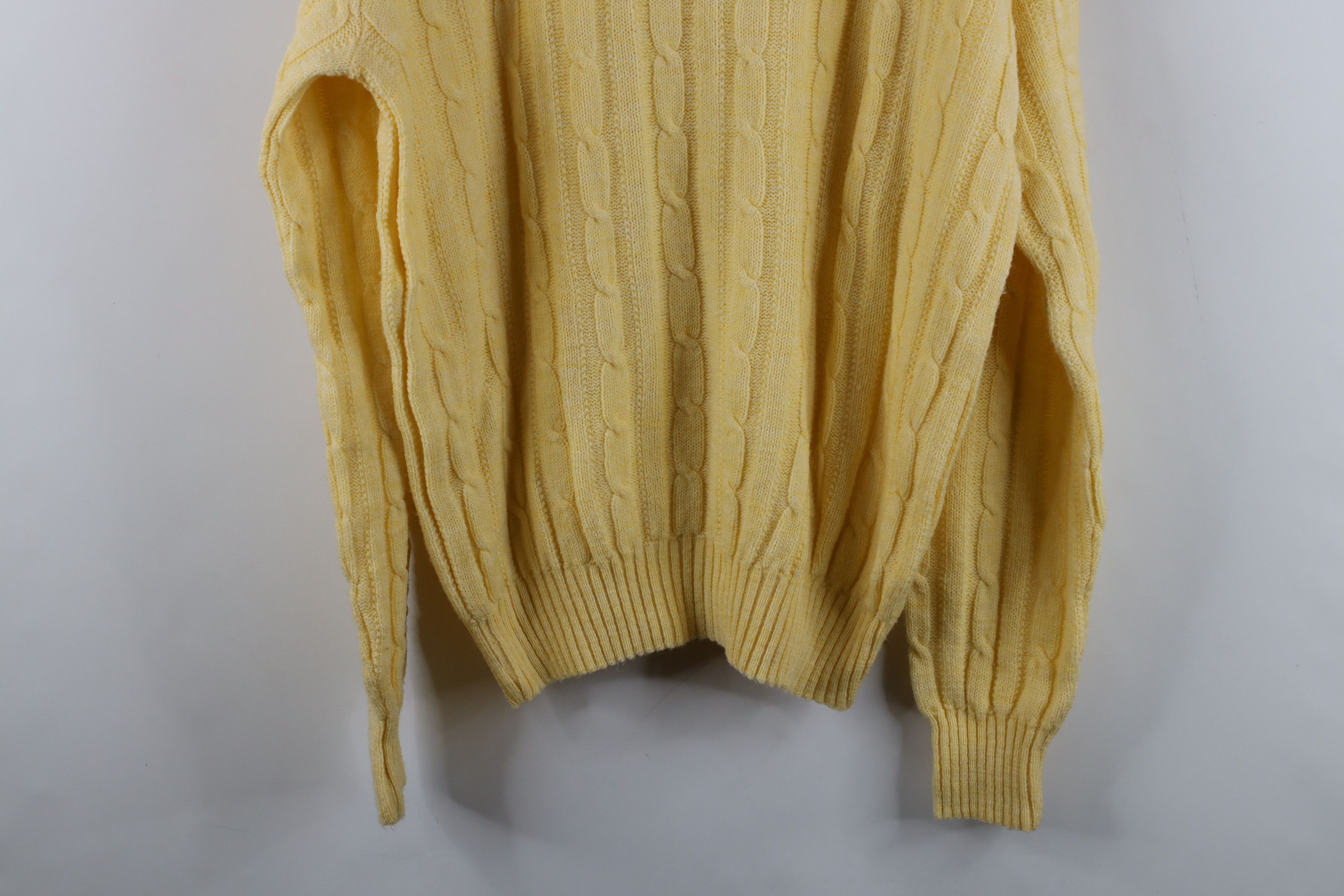 Vintage Vintage 70s Streetwear Cable Knit V-Neck Sweater Yellow USA Size US L / EU 52-54 / 3 - 10 Thumbnail