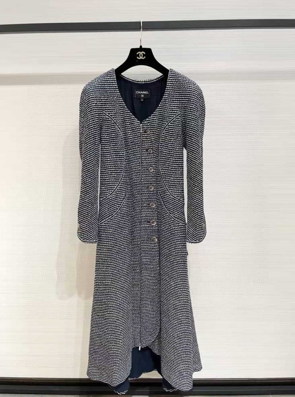 Chanel Chanel Classic Grey Tweed Long Coat J33 Size XXS / US 00 / IT 34 - 1 Thumbnail