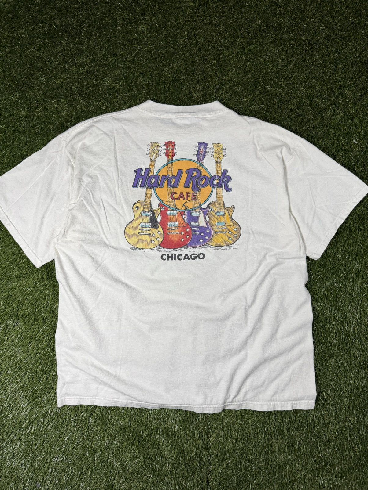 Hard Rock Cafe Vintage 90s Hard Rock Chicago GuitarS Art Music Band Tee Size US XXL / EU 58 / 5 - 1 Thumbnail