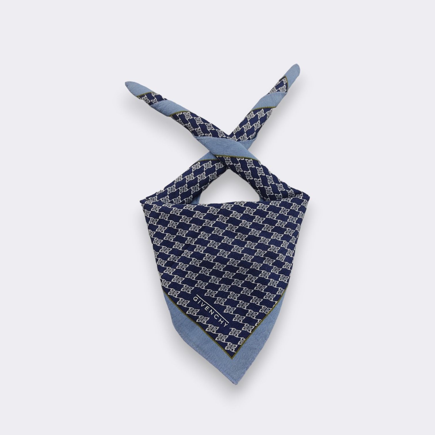 Givenchy × Vintage Vintage Givenchy Handkerchief Neckerchief Bandana H056A Size ONE SIZE - 1 Thumbnail