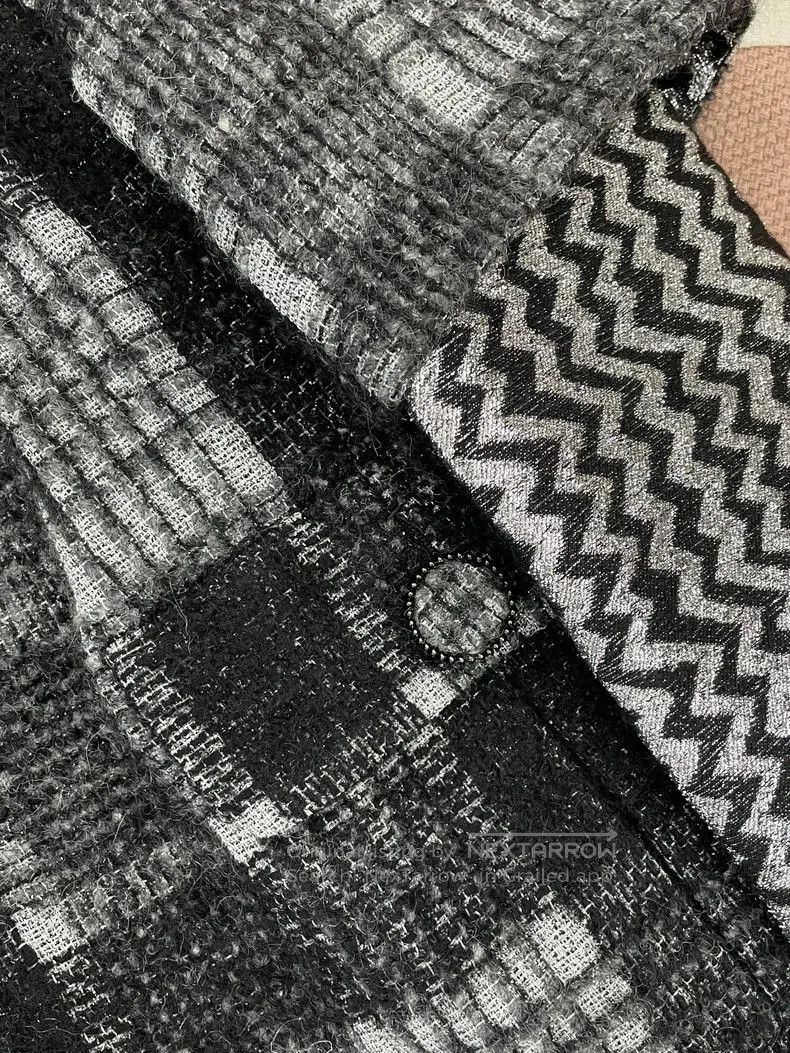 Chanel Chanel Gray Plaid Two-Piece Jacket. Size US XS / EU 42 / 0 - 3 Thumbnail