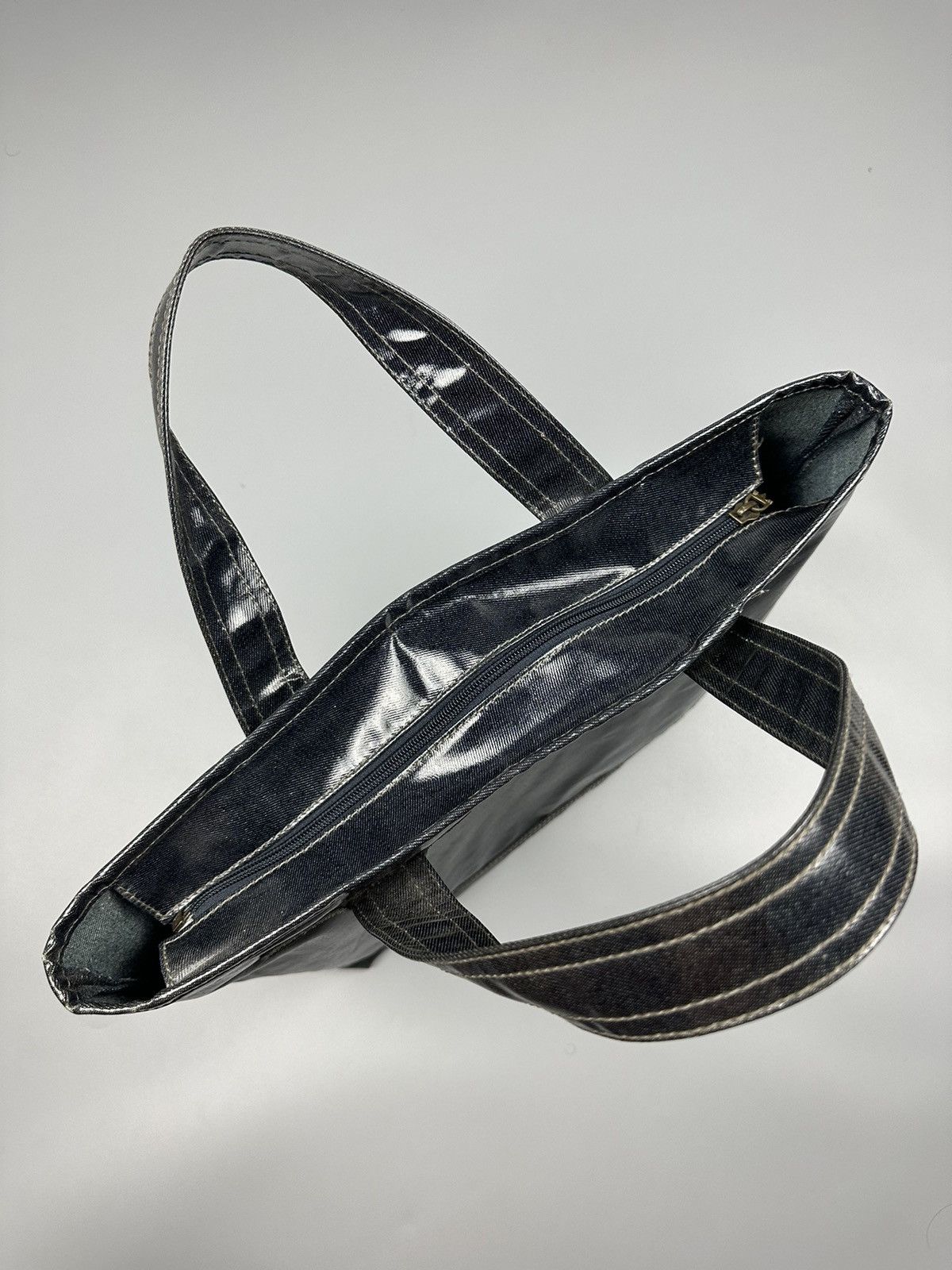 Marc Jacobs Marc Jacobs Waterproof Denim Tote Bag Size ONE SIZE - 8 Thumbnail
