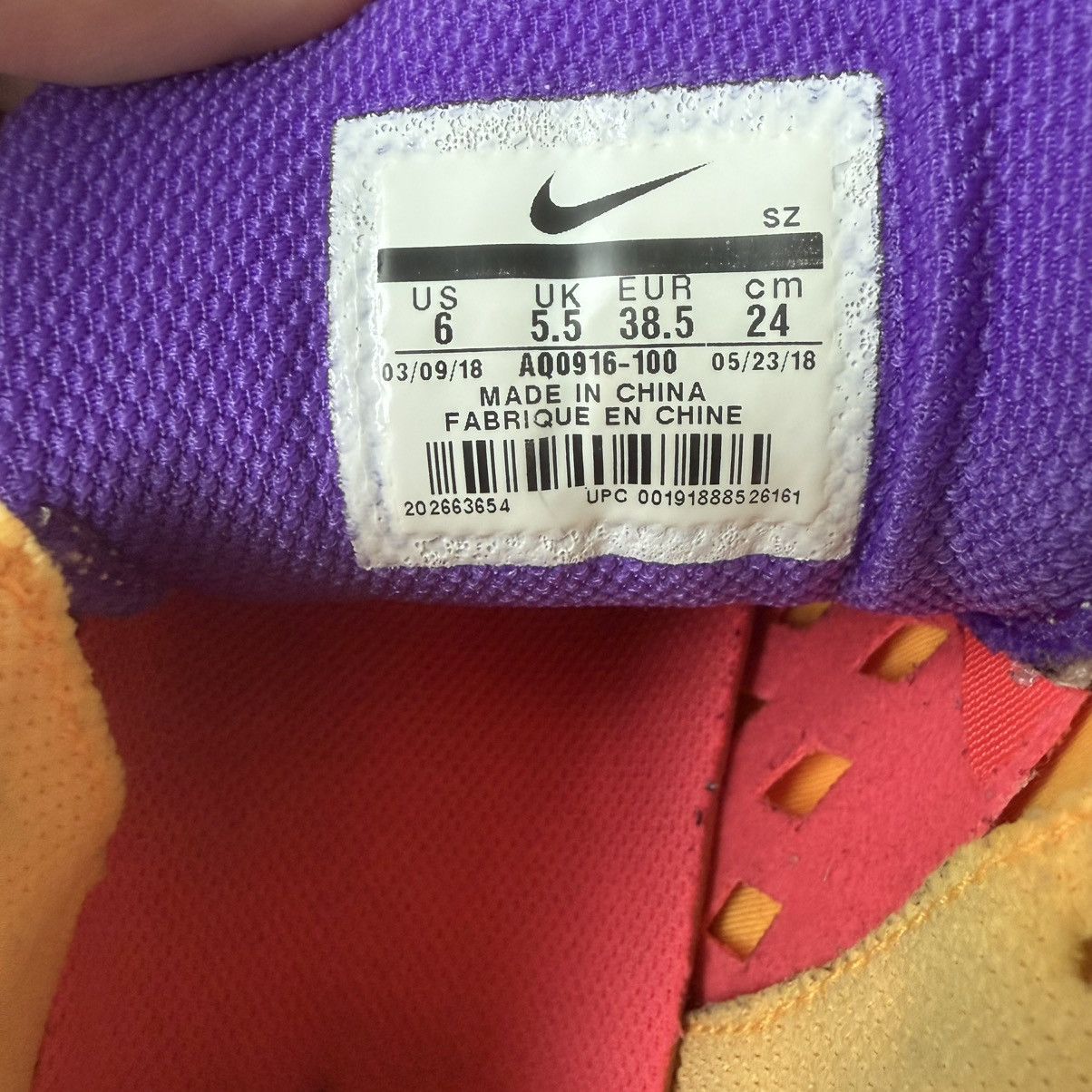 Nike ACG Sz 7.5 Women’s Nike ACG Dog Mountain Summit White FAST SHIP Size US 7.5 / IT 37.5 - 7 Thumbnail