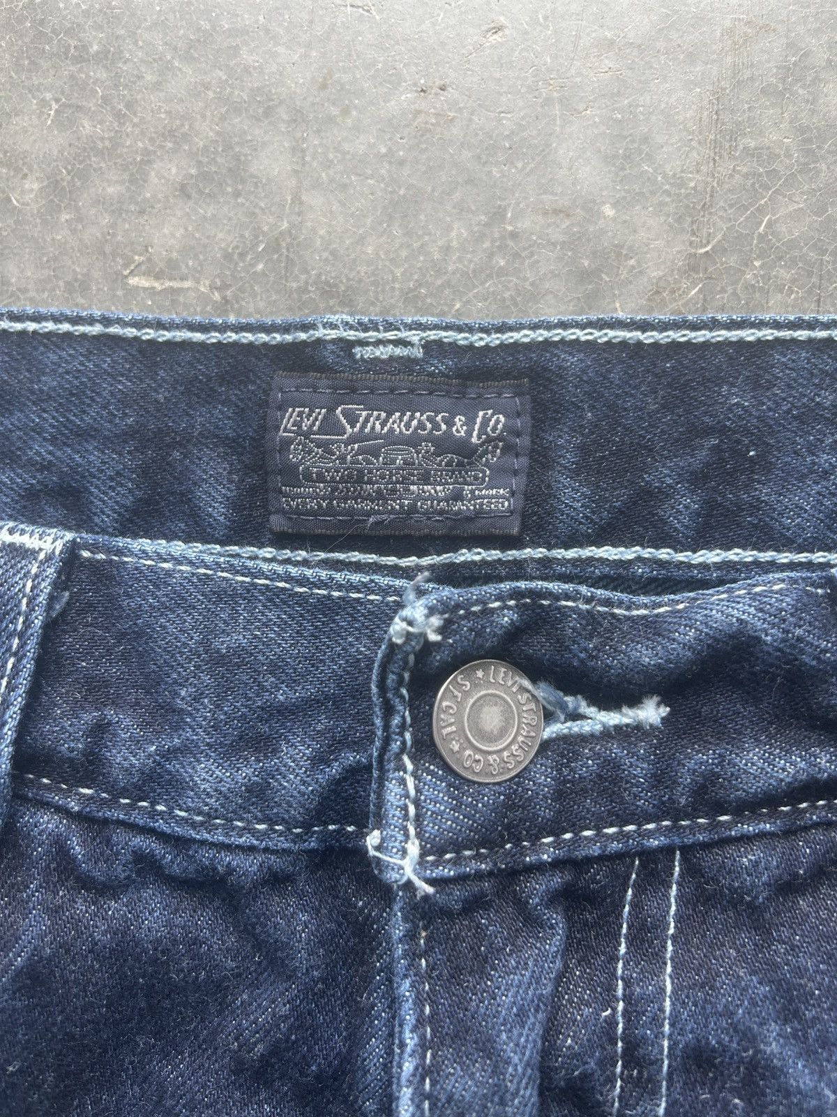 Levi's × Vintage Vintage Y2K Levi’s Carpenter Jeans Dark Wash Size US 29 - 7 Thumbnail