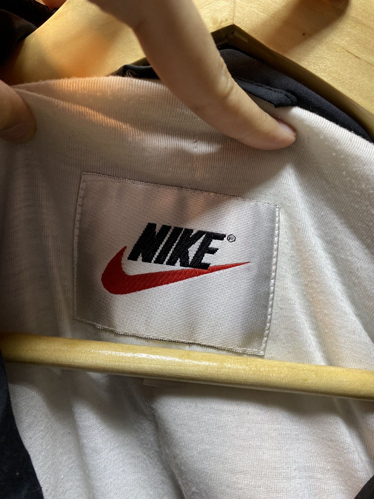 Nike Vintage Nike Swoosh Windbreaker Jacket Size US XL / EU 56 / 4 - 5 Thumbnail