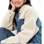 American Eagle Outfitters American Eagle Sherpa fleece denim jacket Size XS / US 0-2 / IT 36-38 - 2 Thumbnail
