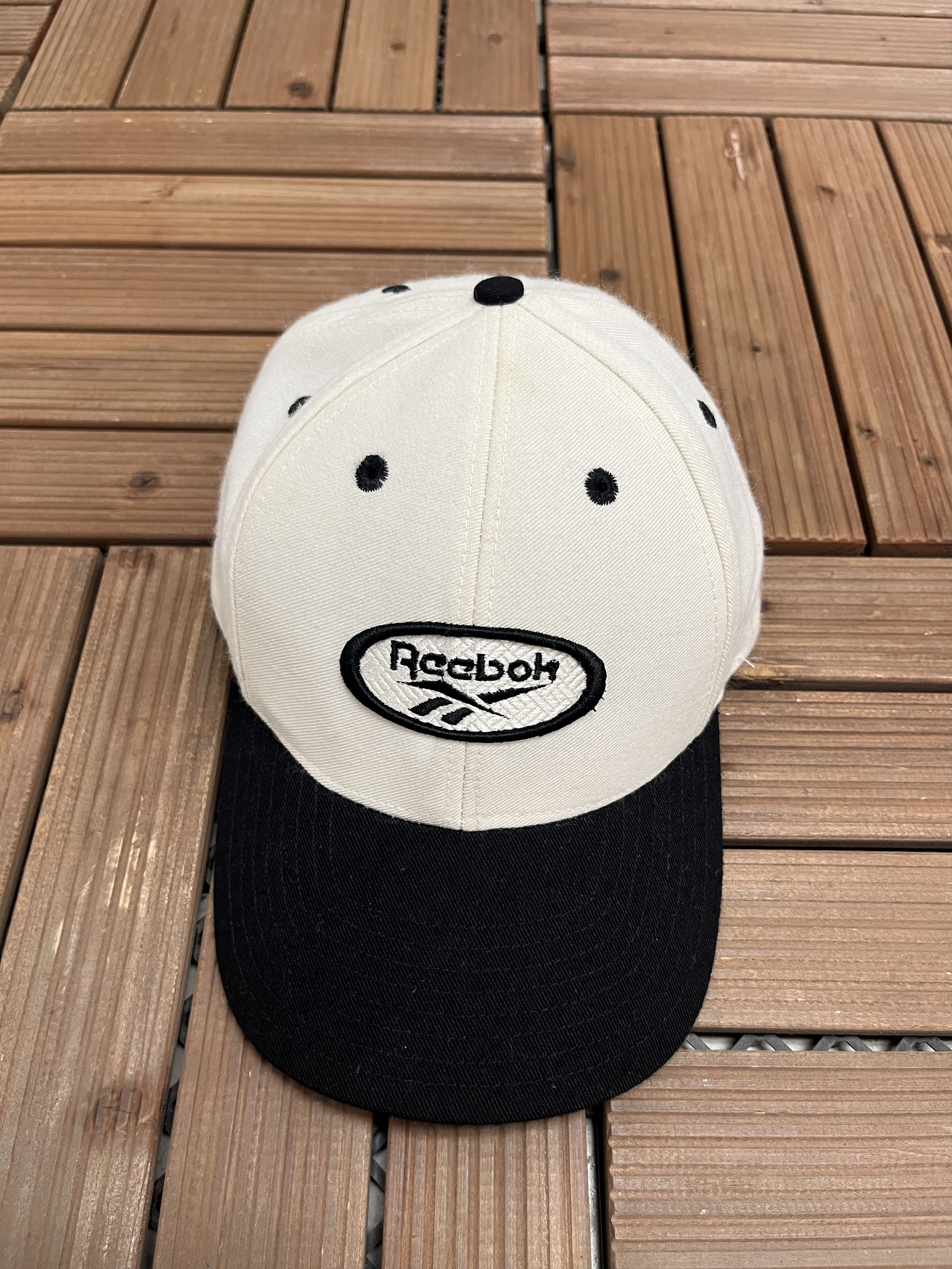 Reebok × Vintage Reebok Spell Out Vintage White Snap Back Hat Cap Size ONE SIZE - 2 Thumbnail