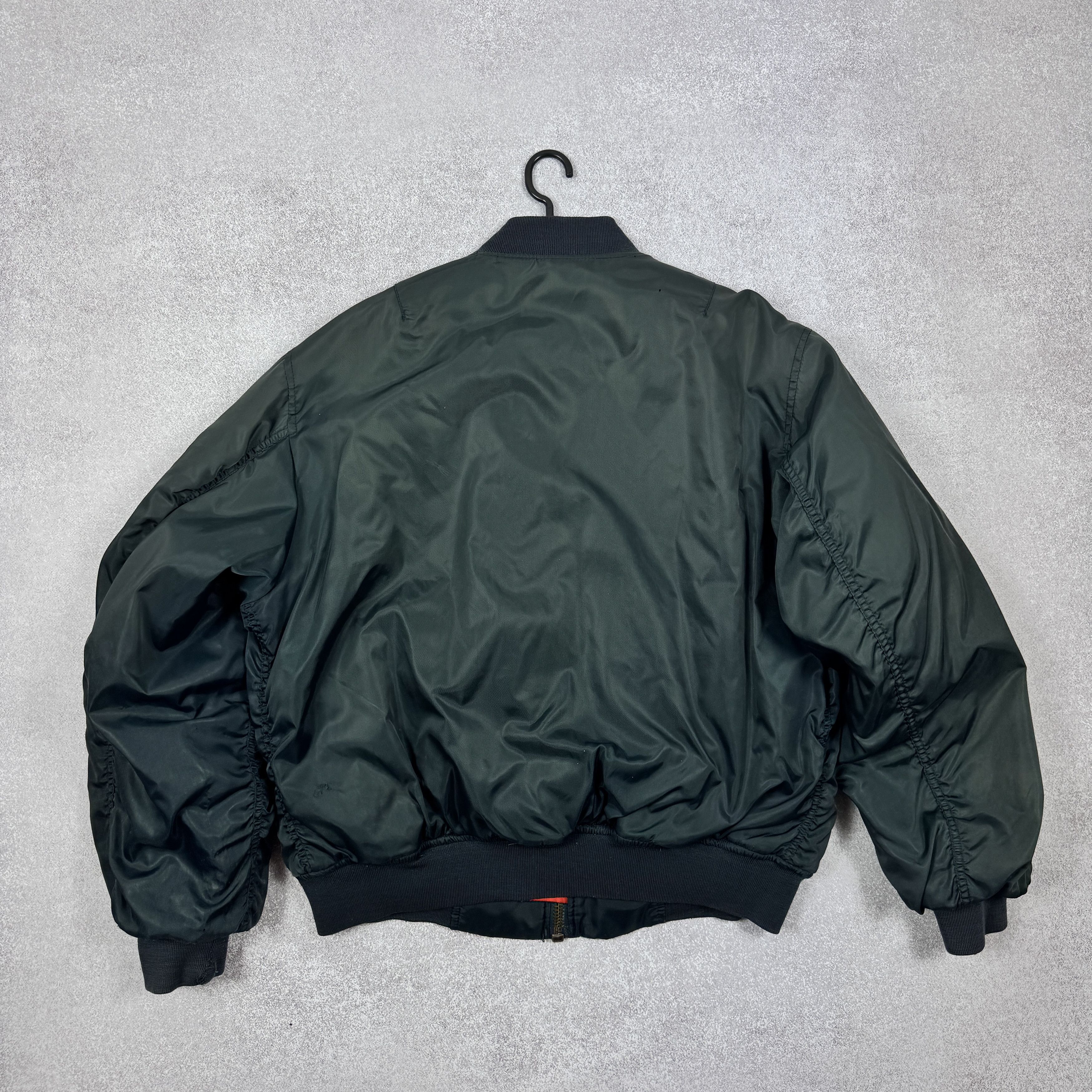Alpha Industries VNTG ALPHA INDUSTRIES MA-1 NYLON DISTRSED REVERSIBLE BOMBER Size US XL / EU 56 / 4 - 7 Thumbnail