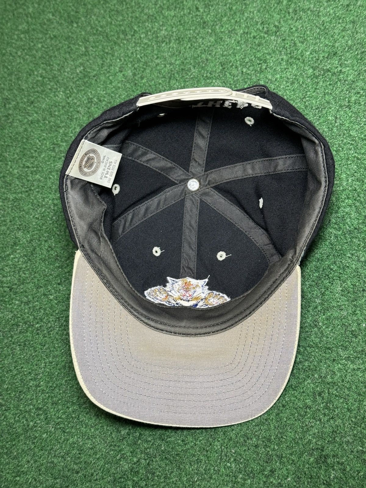 Twins Enterprise Inc. Vintage Florida Panthers NHL Hockey Black Snapback Hat Size ONE SIZE - 6 Thumbnail